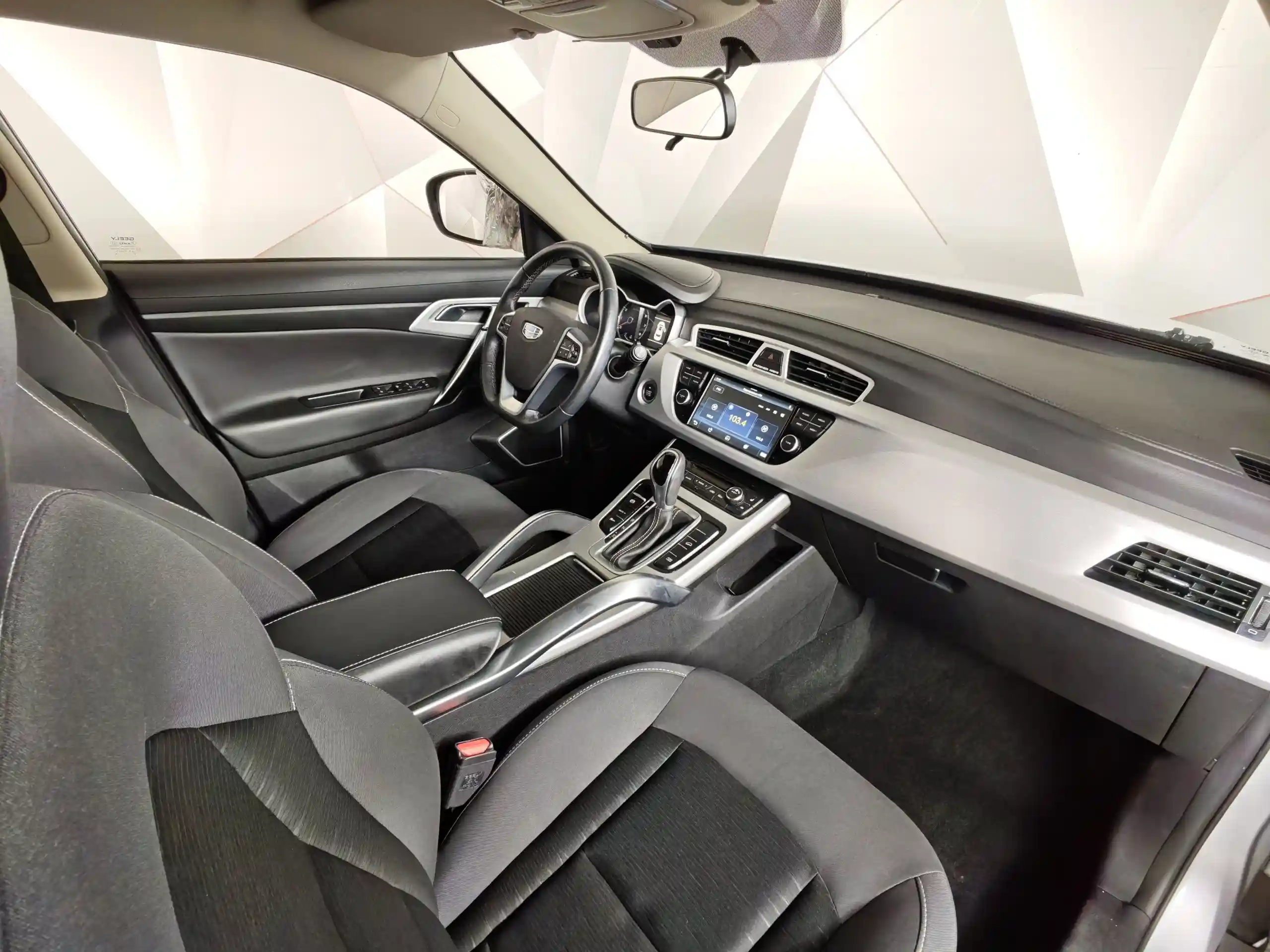 Geely Atlas 2018