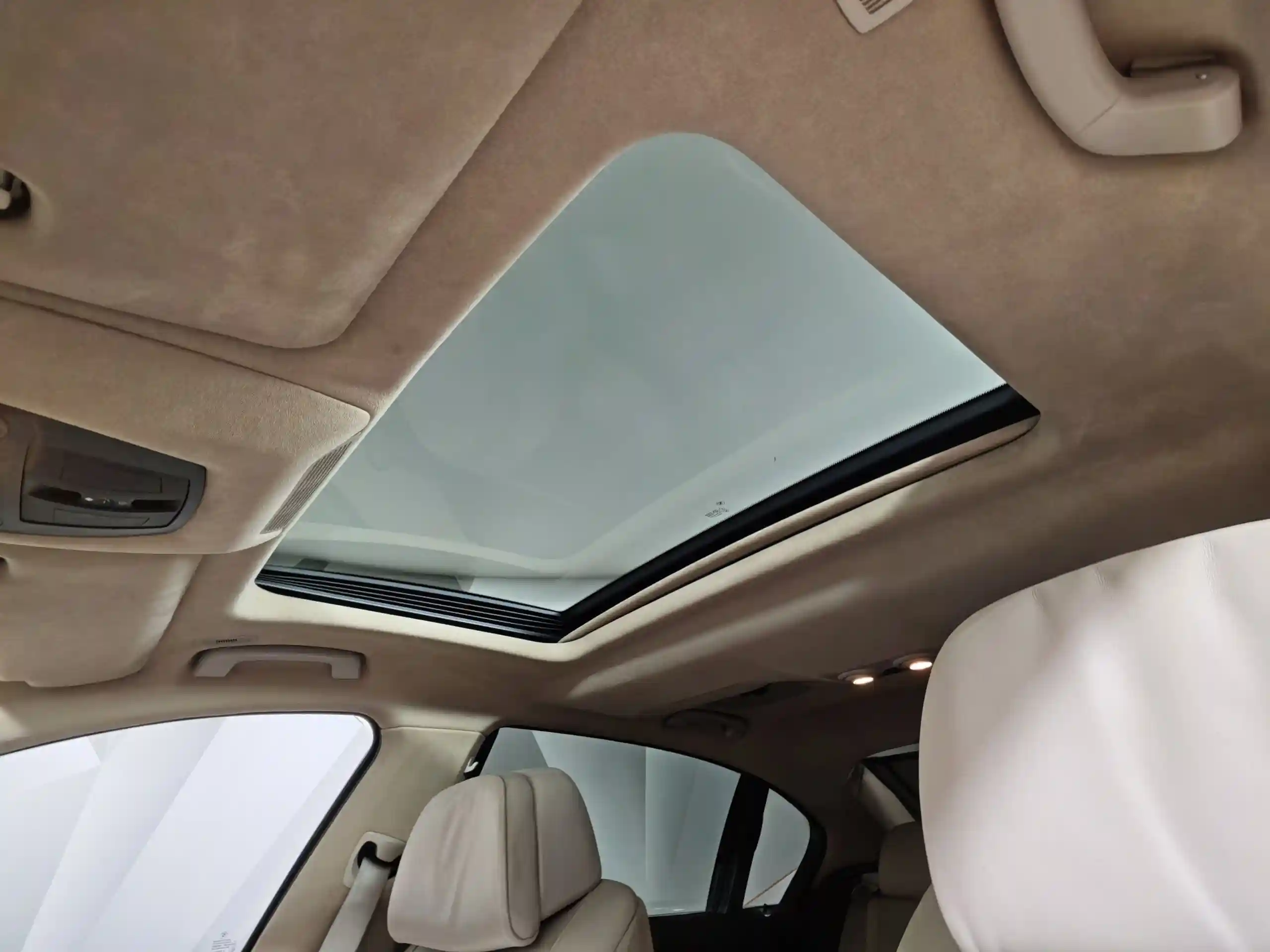 BMW 7 серия 2010