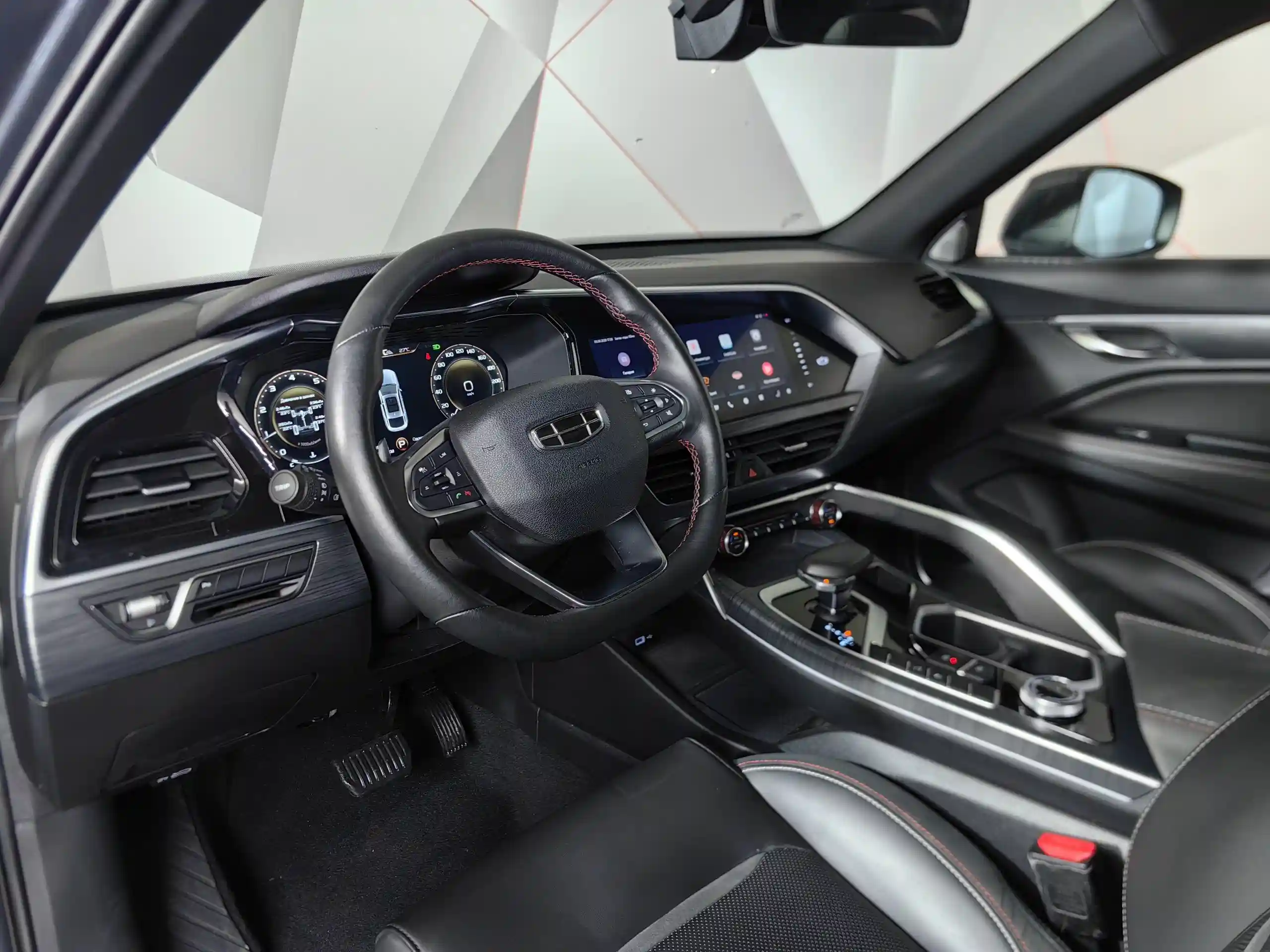 Geely Tugella 2022