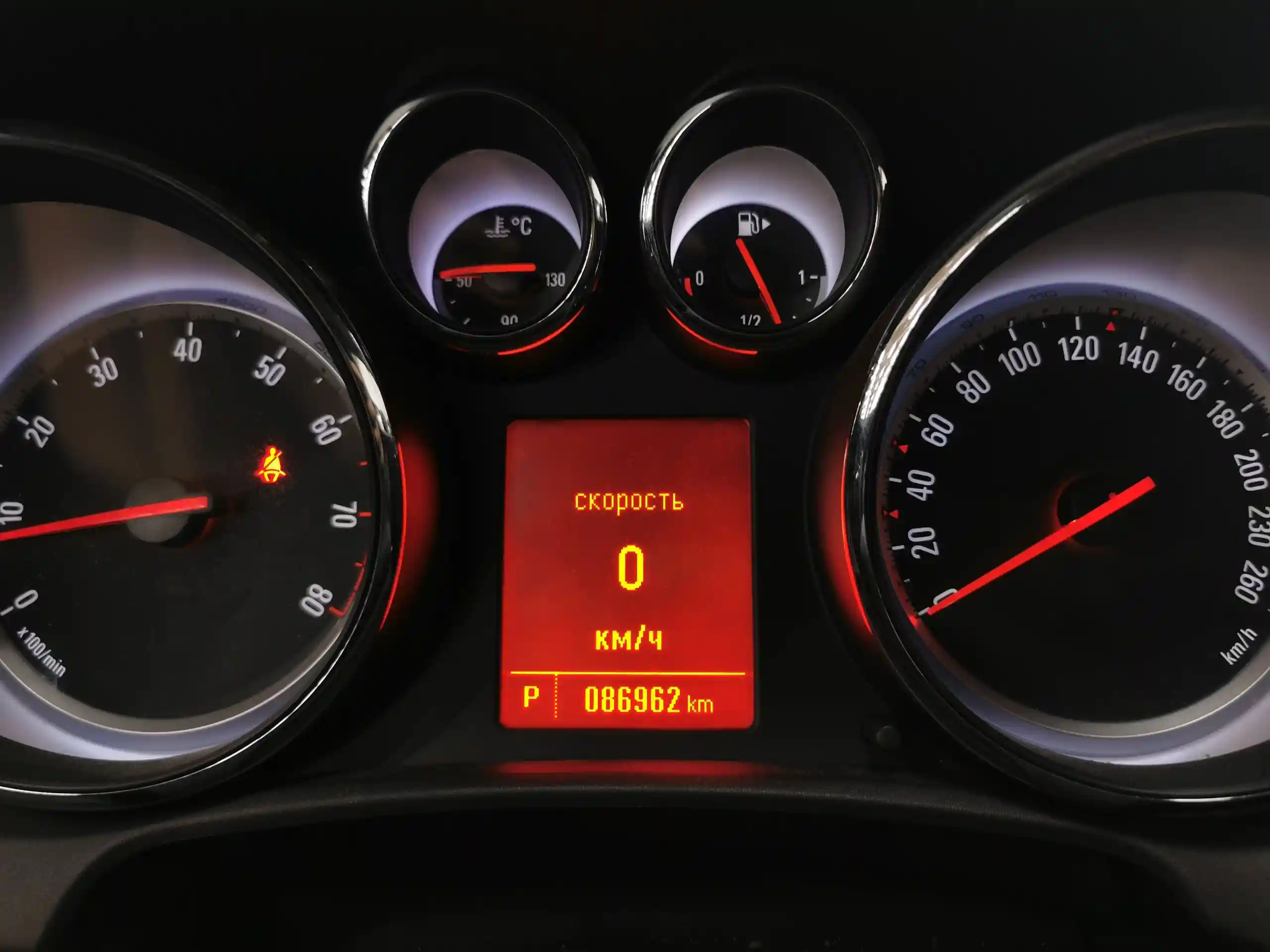 Opel Astra 2013