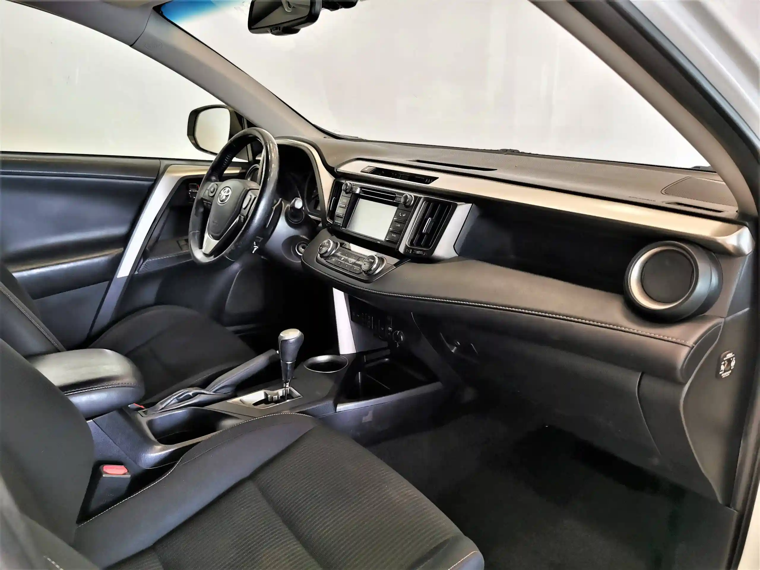 Toyota RAV4 2014