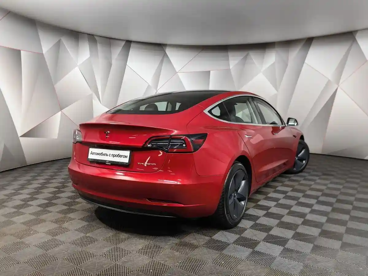 Tesla Model 3 2020