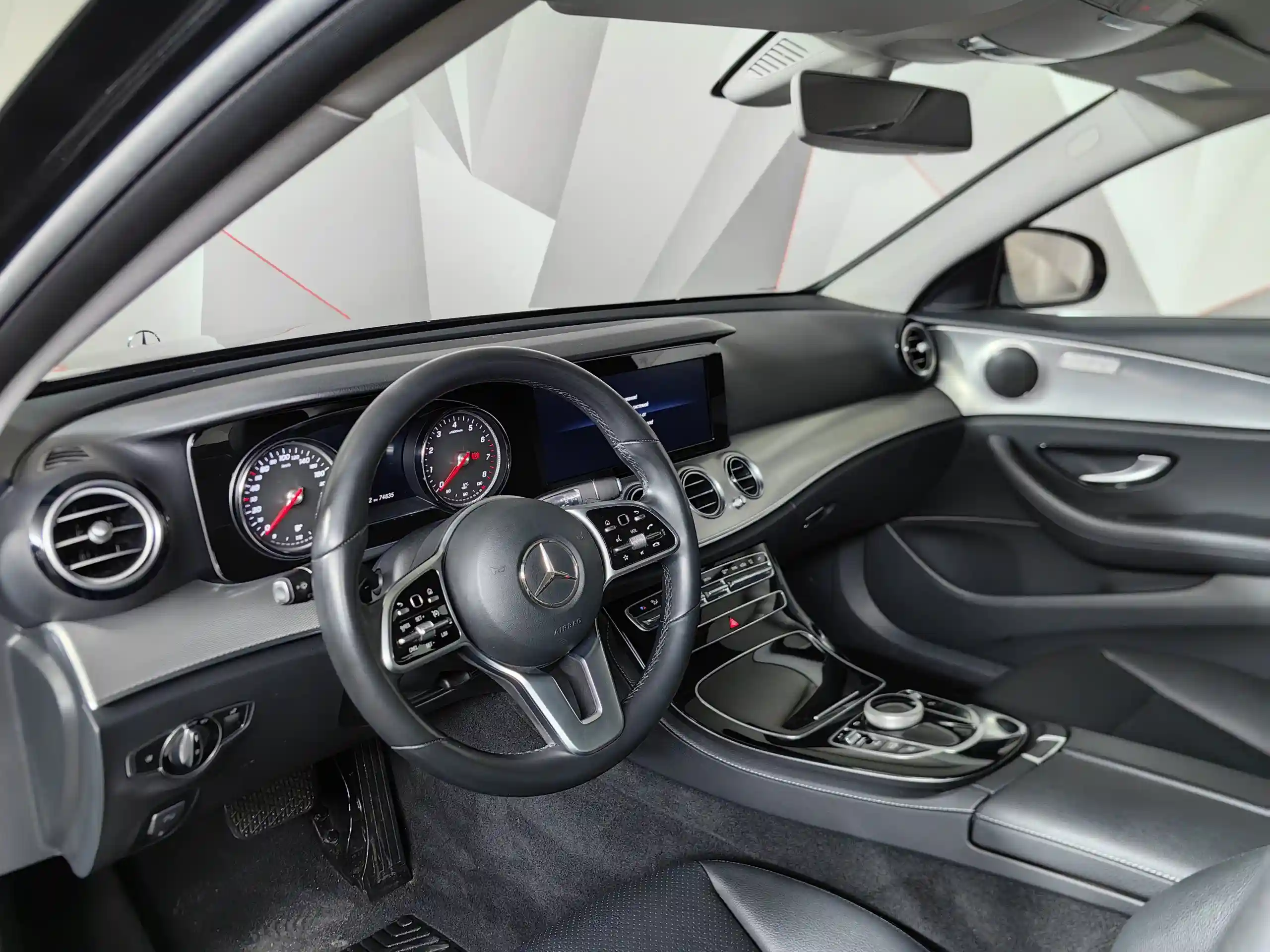 Mercedes-Benz E-Класс 2020
