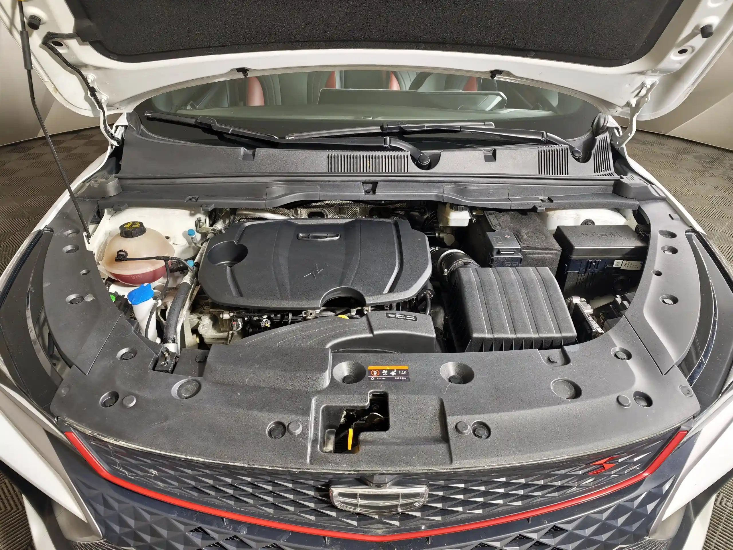 Geely Coolray 2023