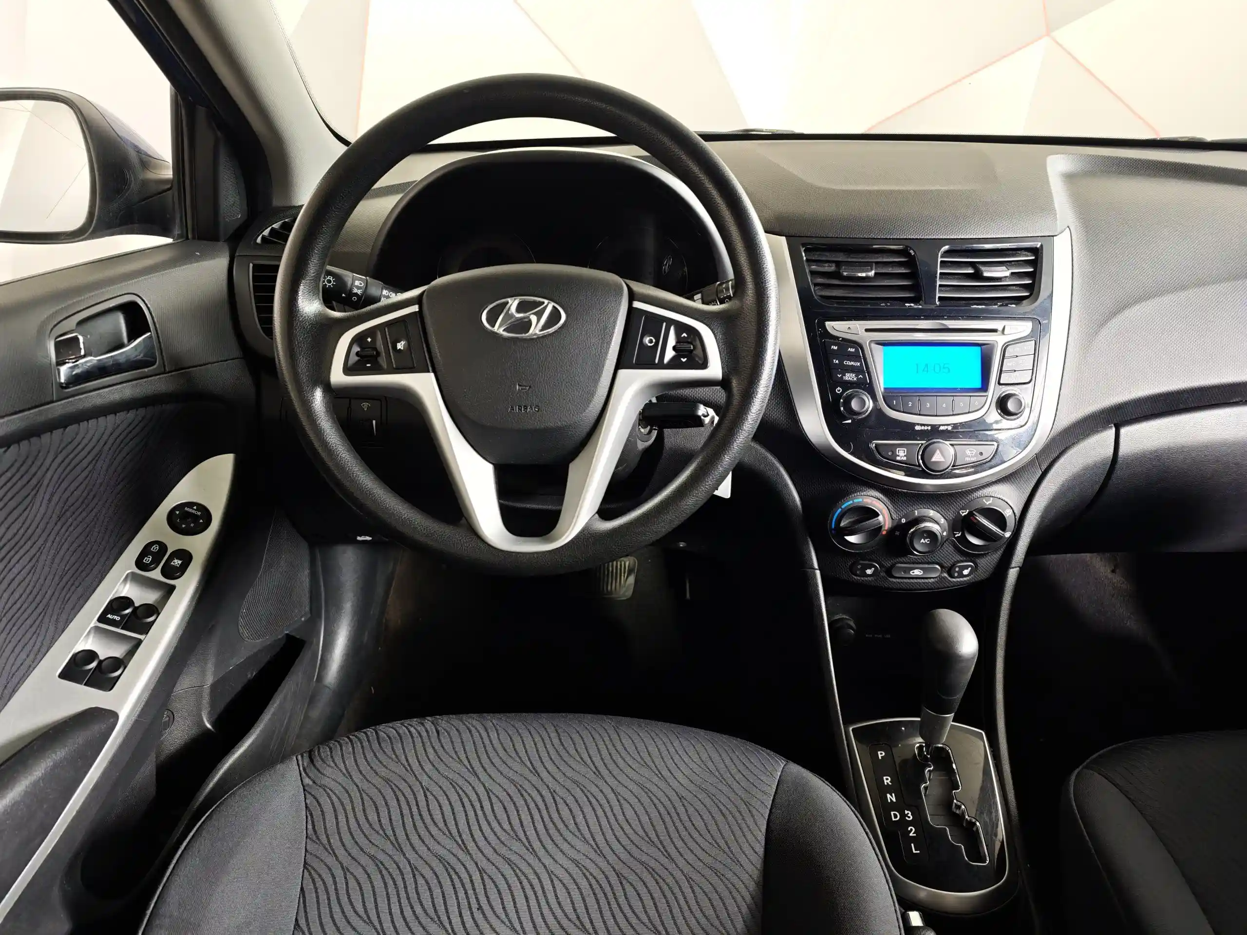 Hyundai Solaris 2012