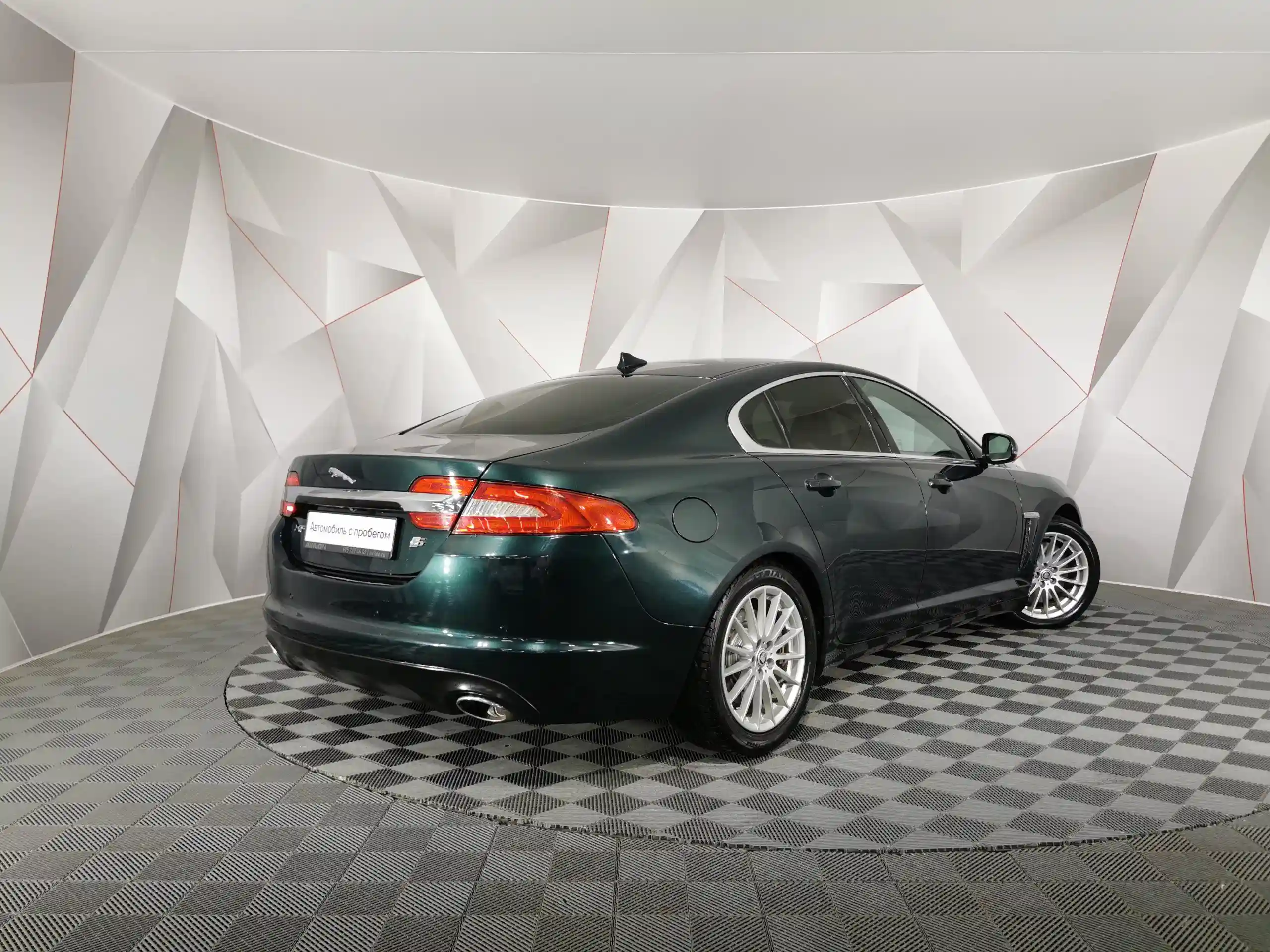 Jaguar XF 2013