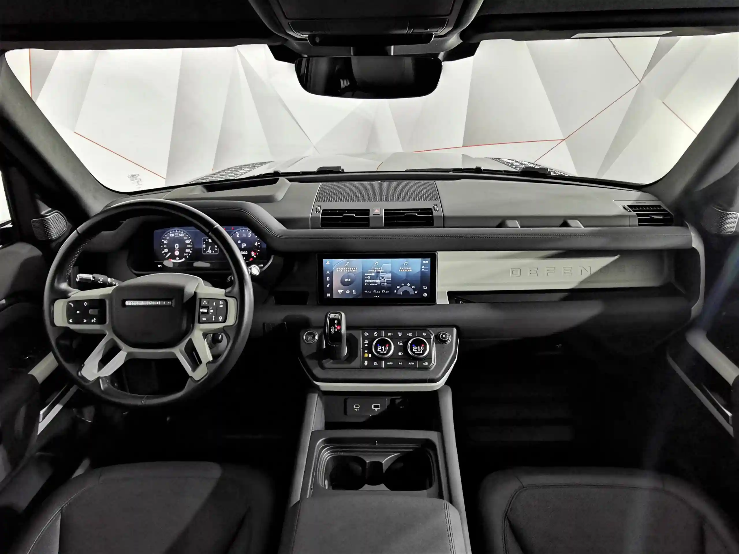 Land Rover Defender 2021