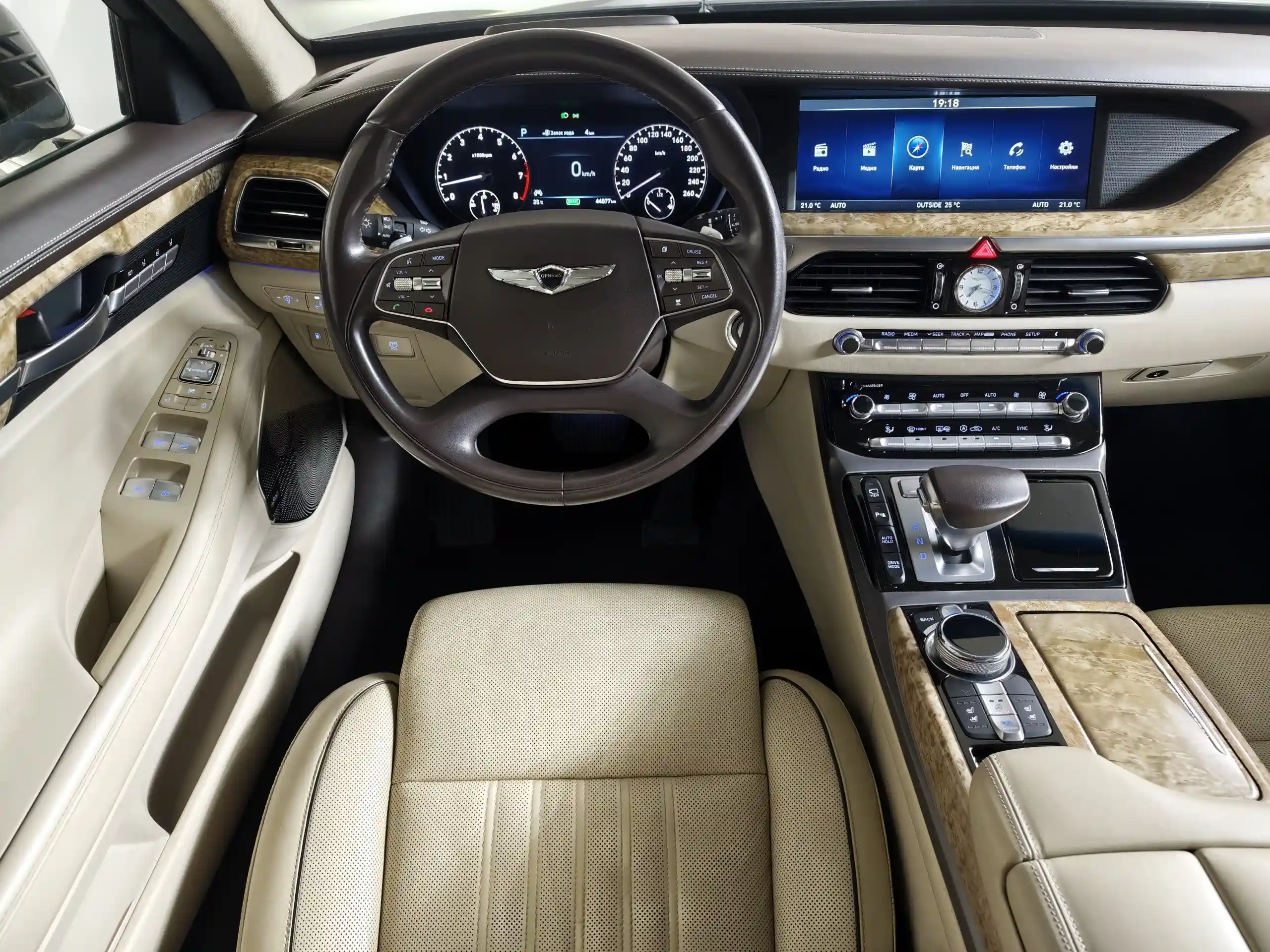 Genesis G90 2018