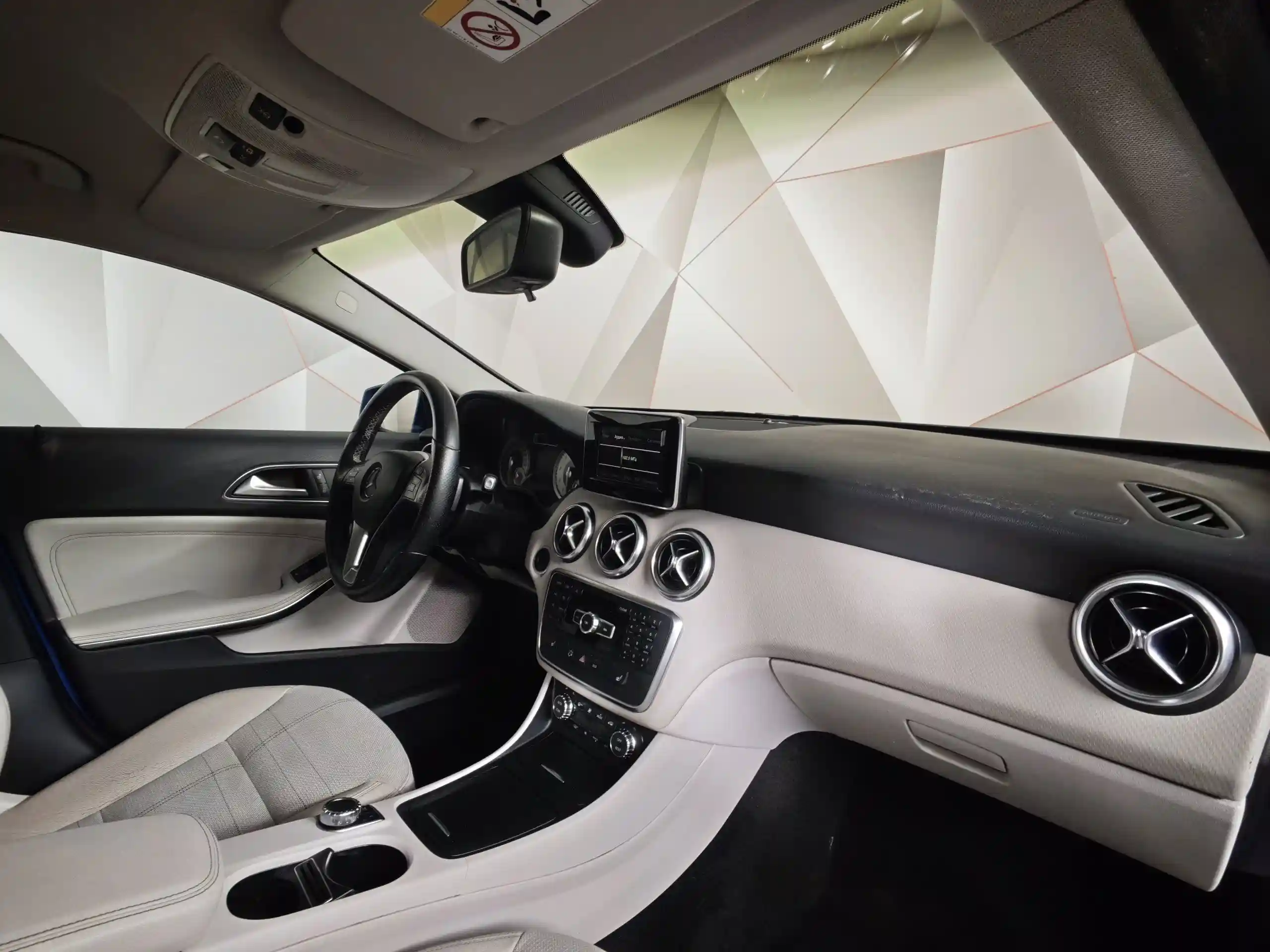 Mercedes-Benz A-Класс 2014