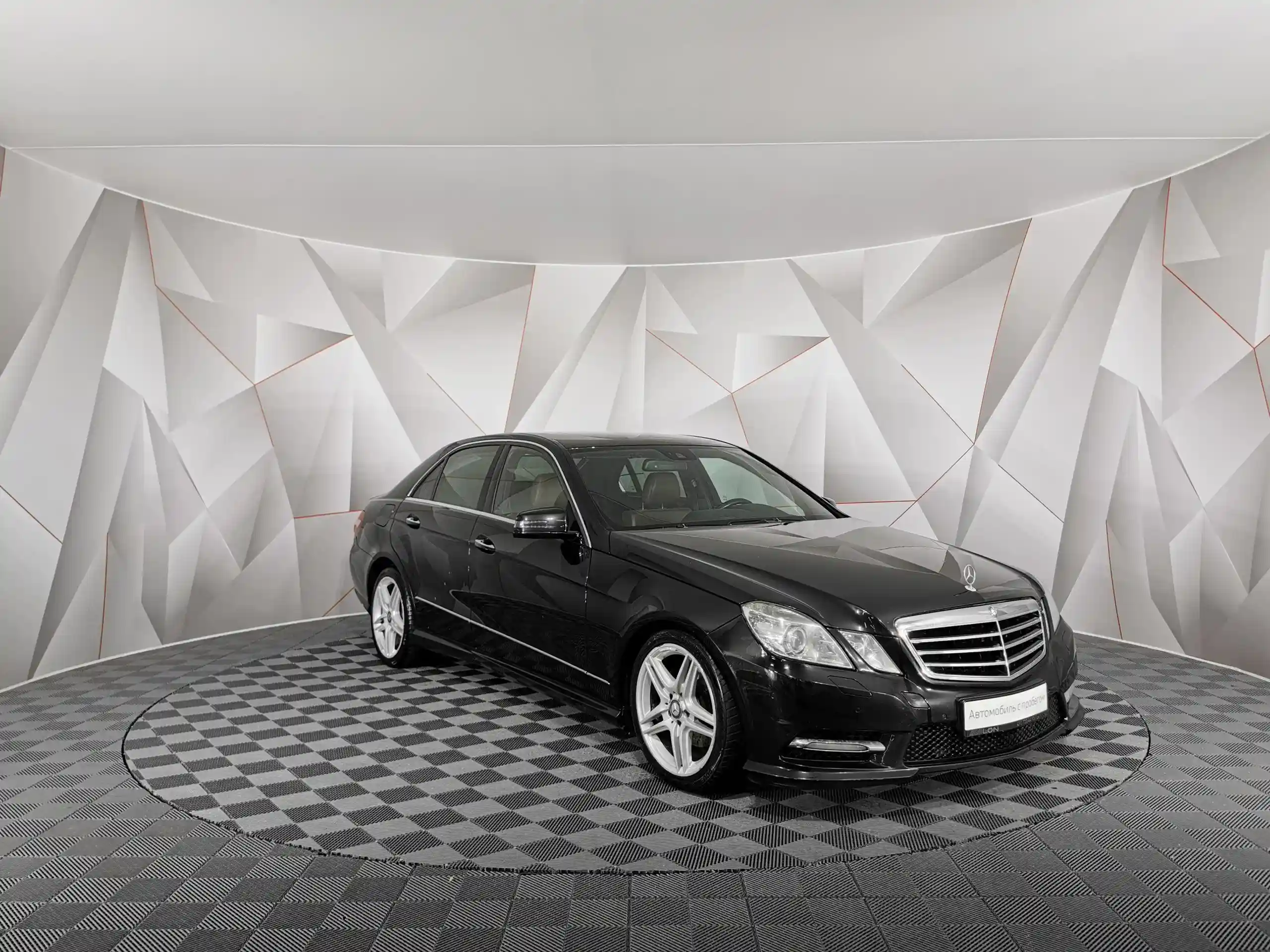 Mercedes-Benz E-Класс 2012