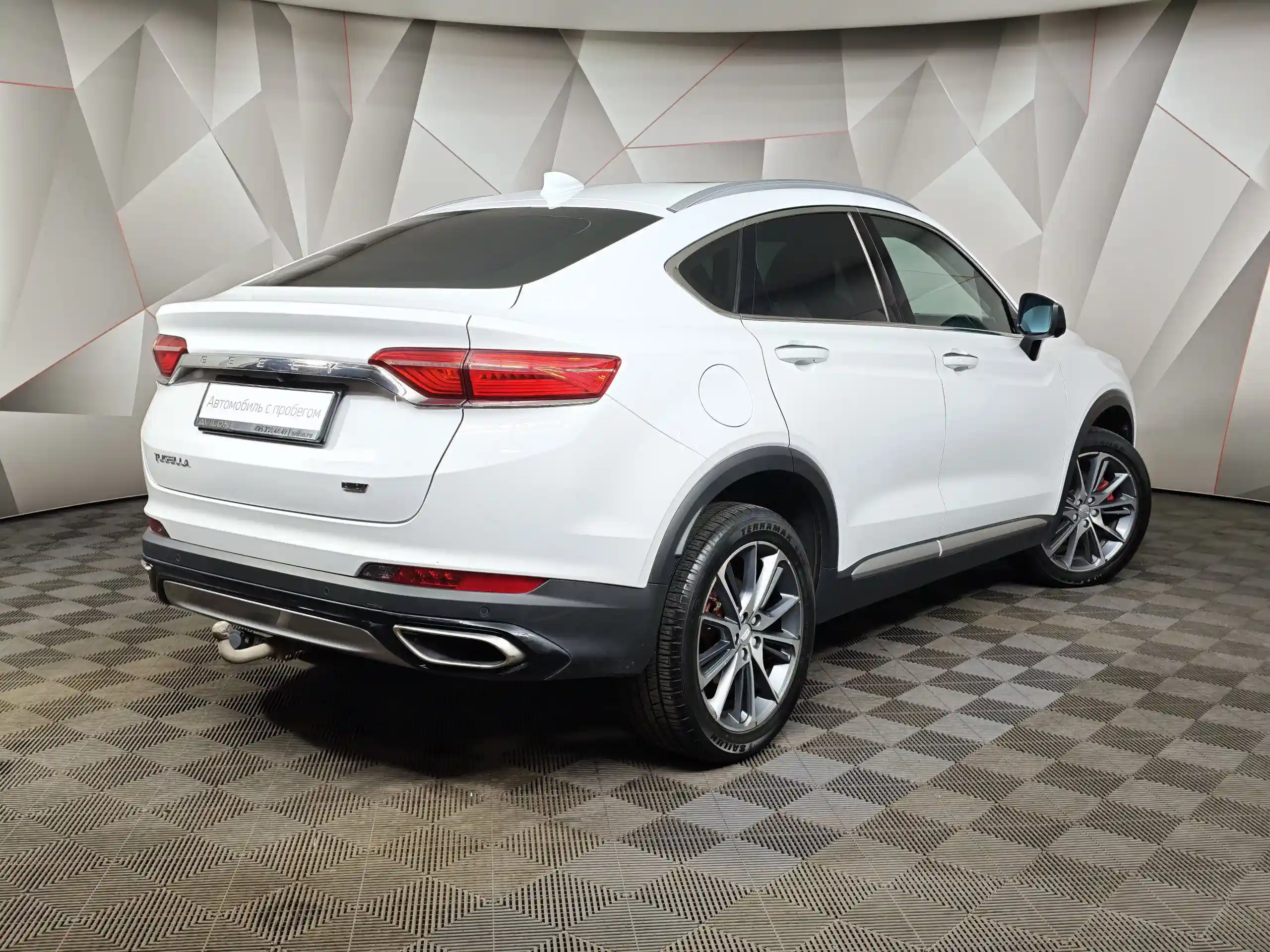 Geely Tugella 2021