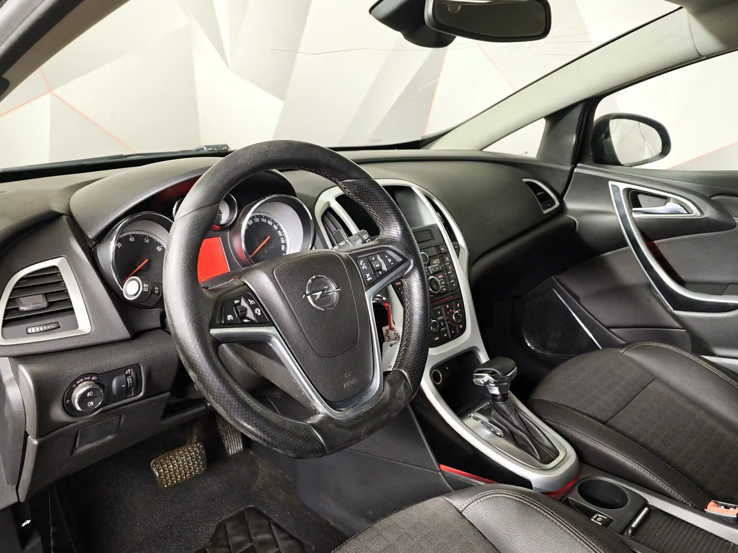 Opel Astra 2012