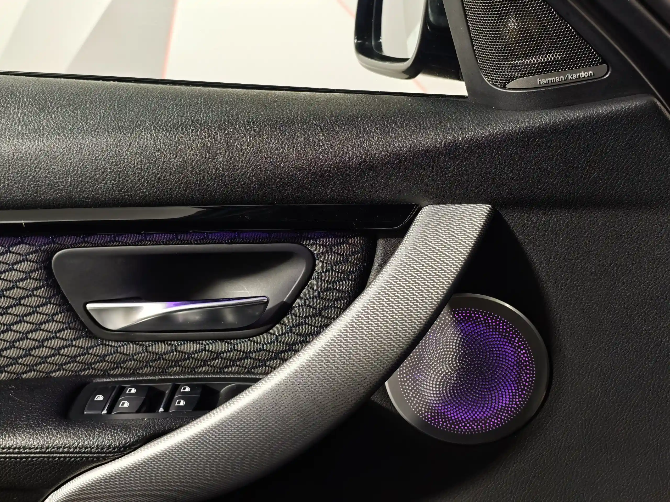 BMW 3 серия 2018