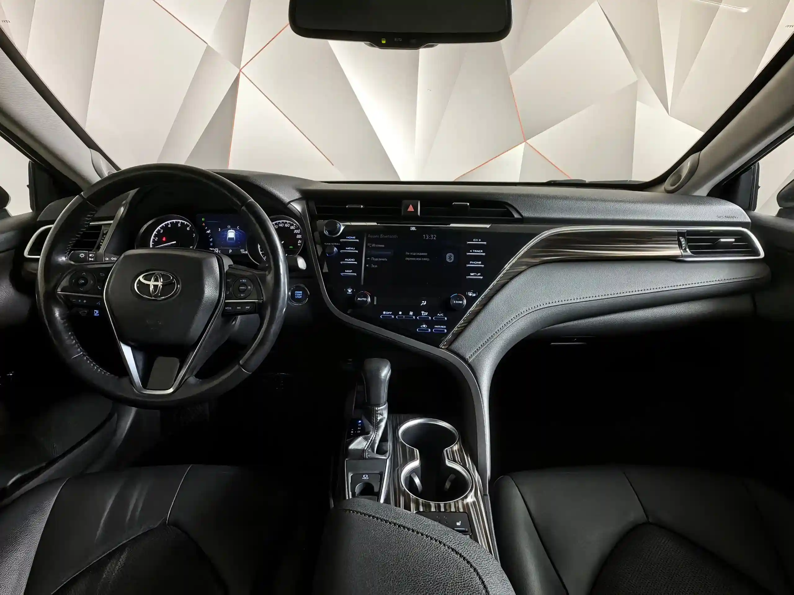 Toyota Camry 2019