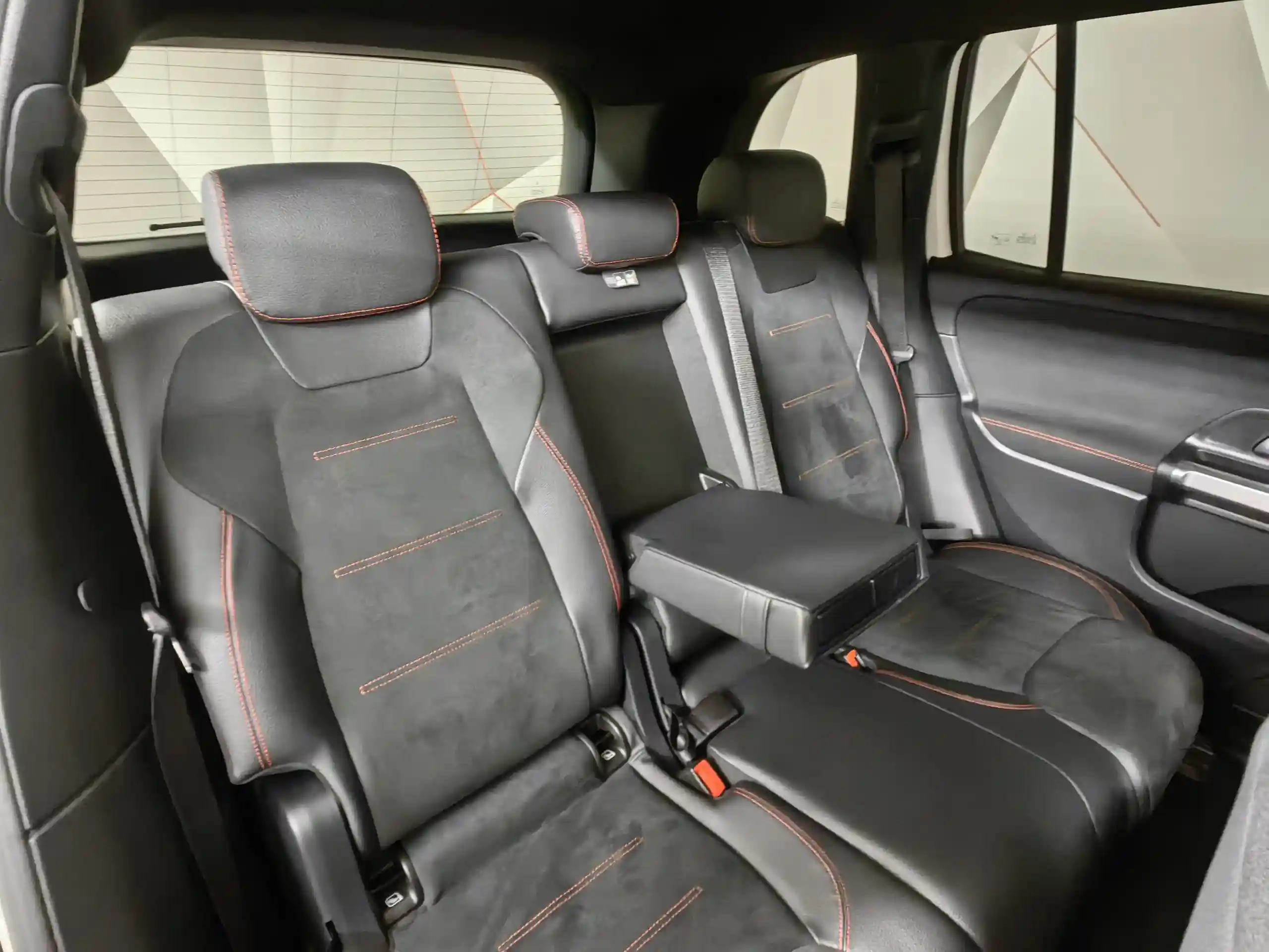 Mercedes-Benz GLB 2021