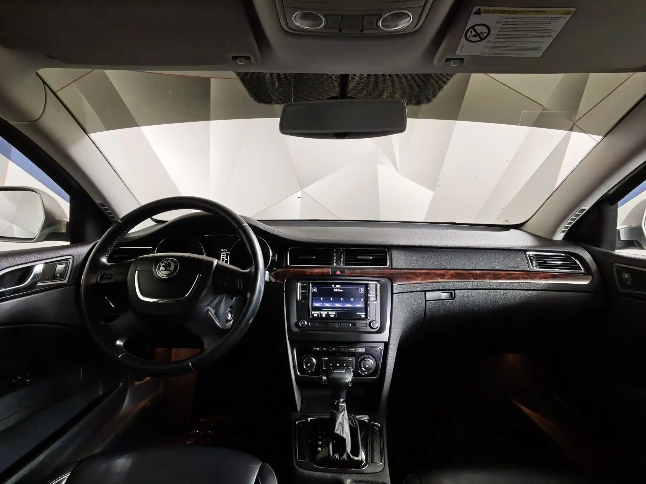 Skoda Superb 2012
