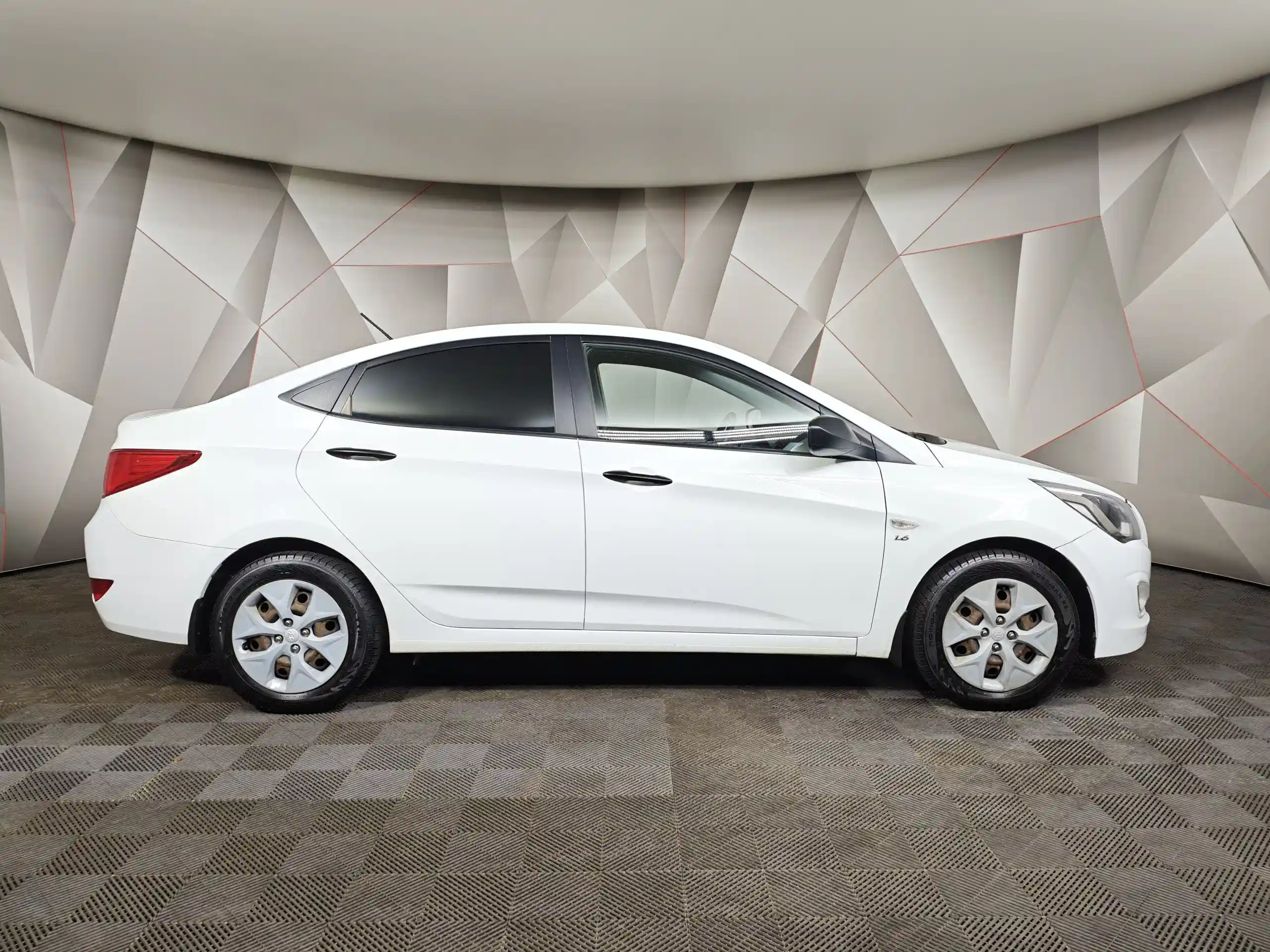 Hyundai Solaris 2015