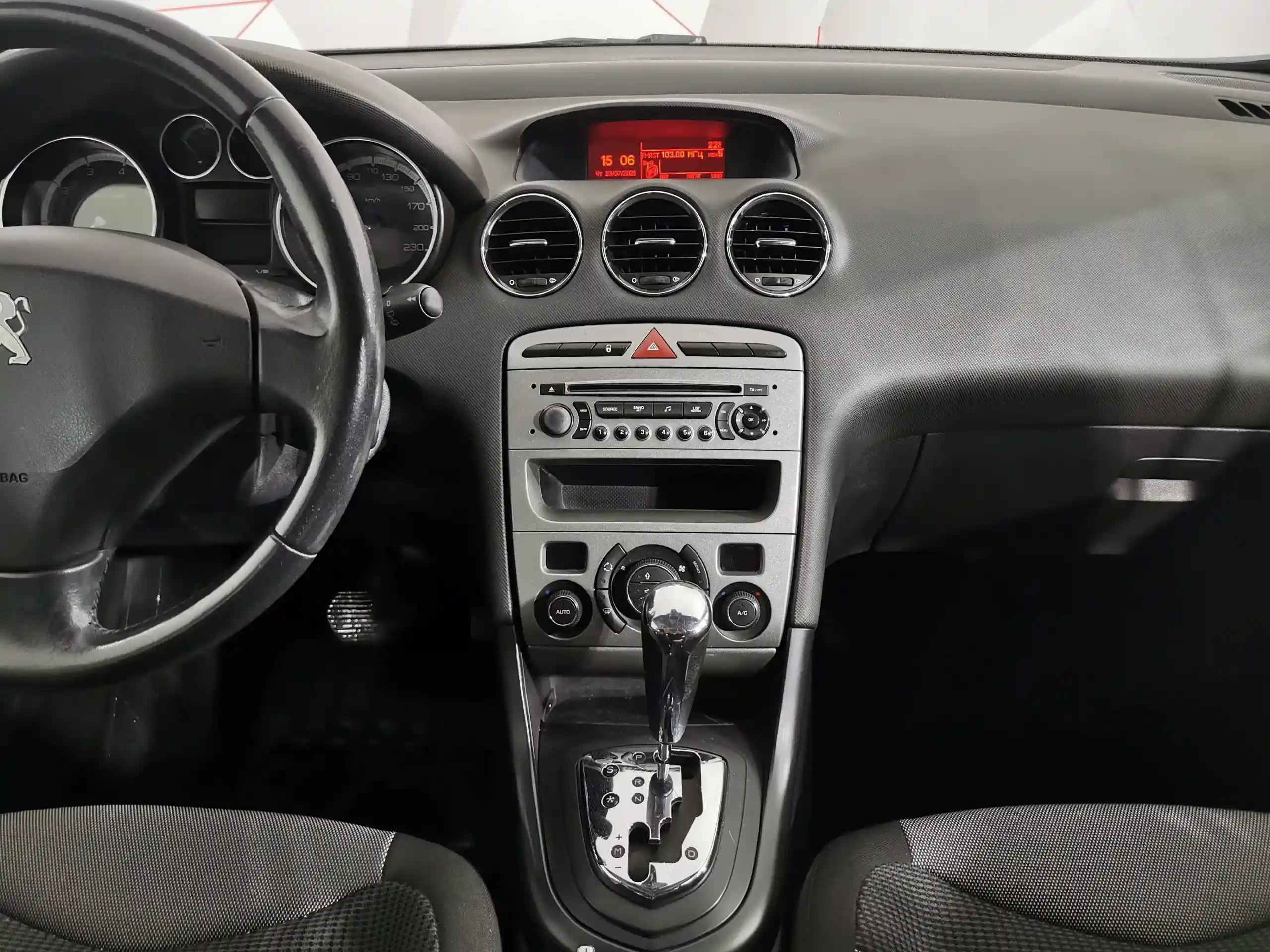 Peugeot 308 2012