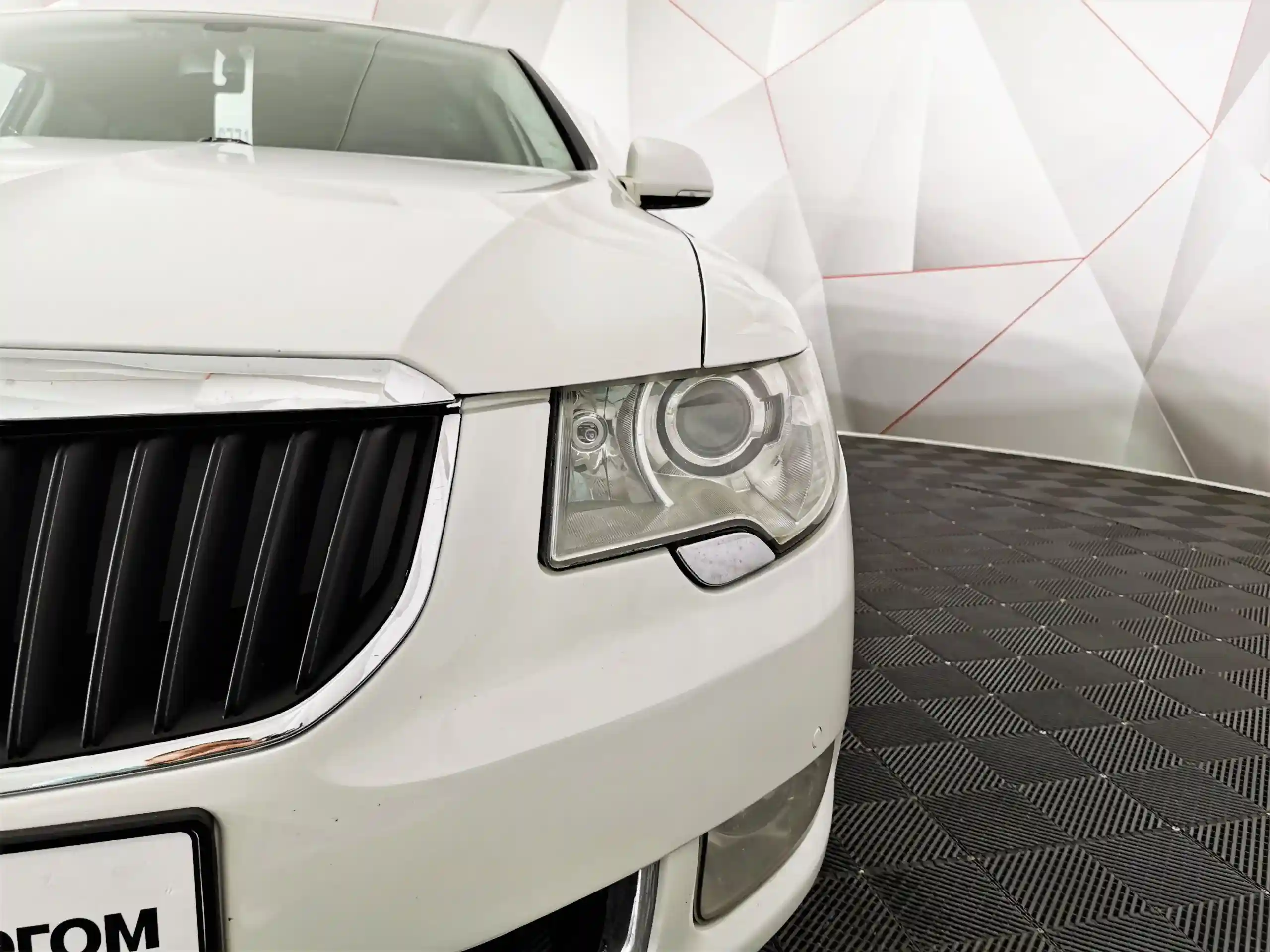 Skoda Superb 2011