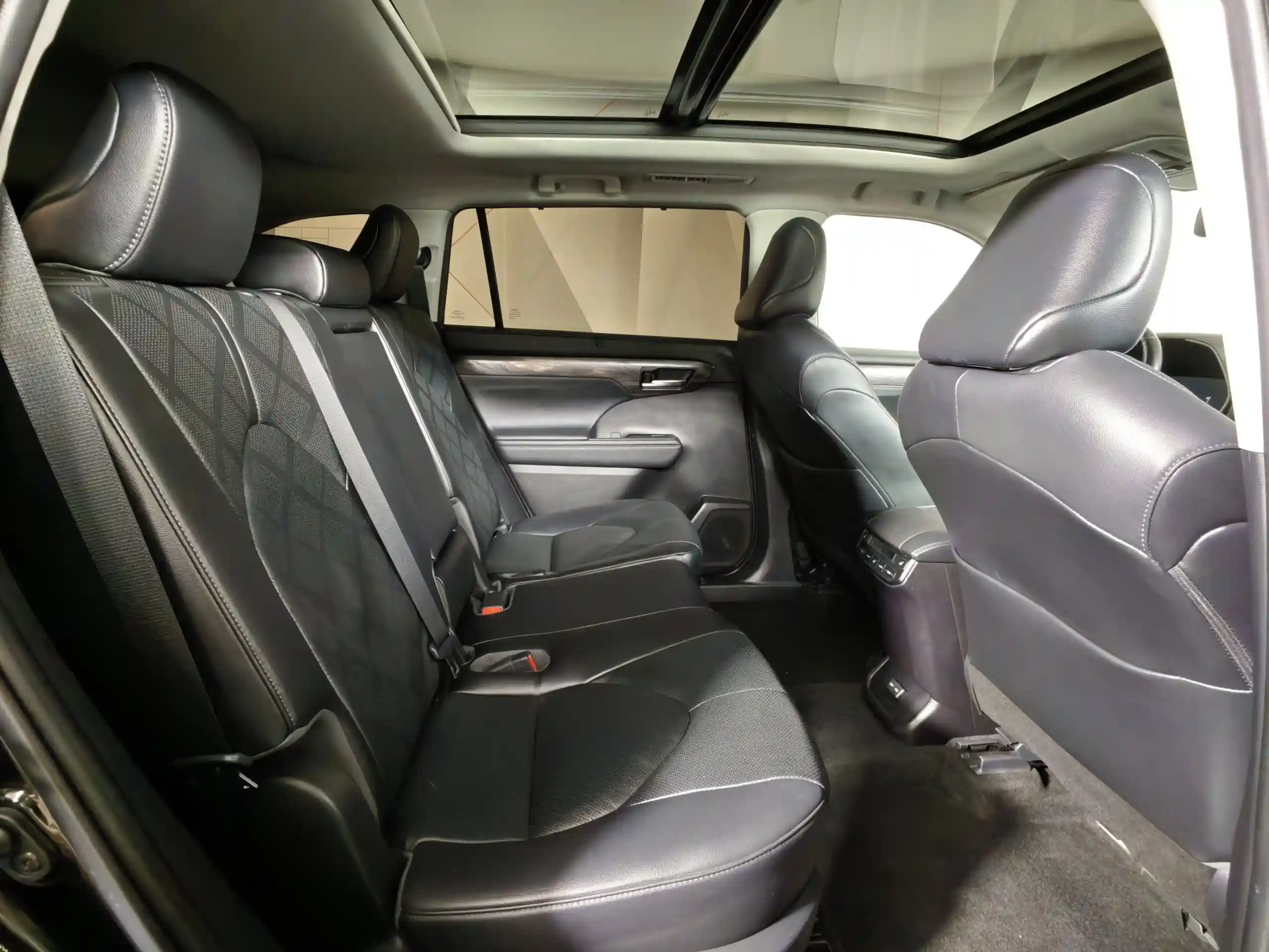 Toyota Highlander 2023