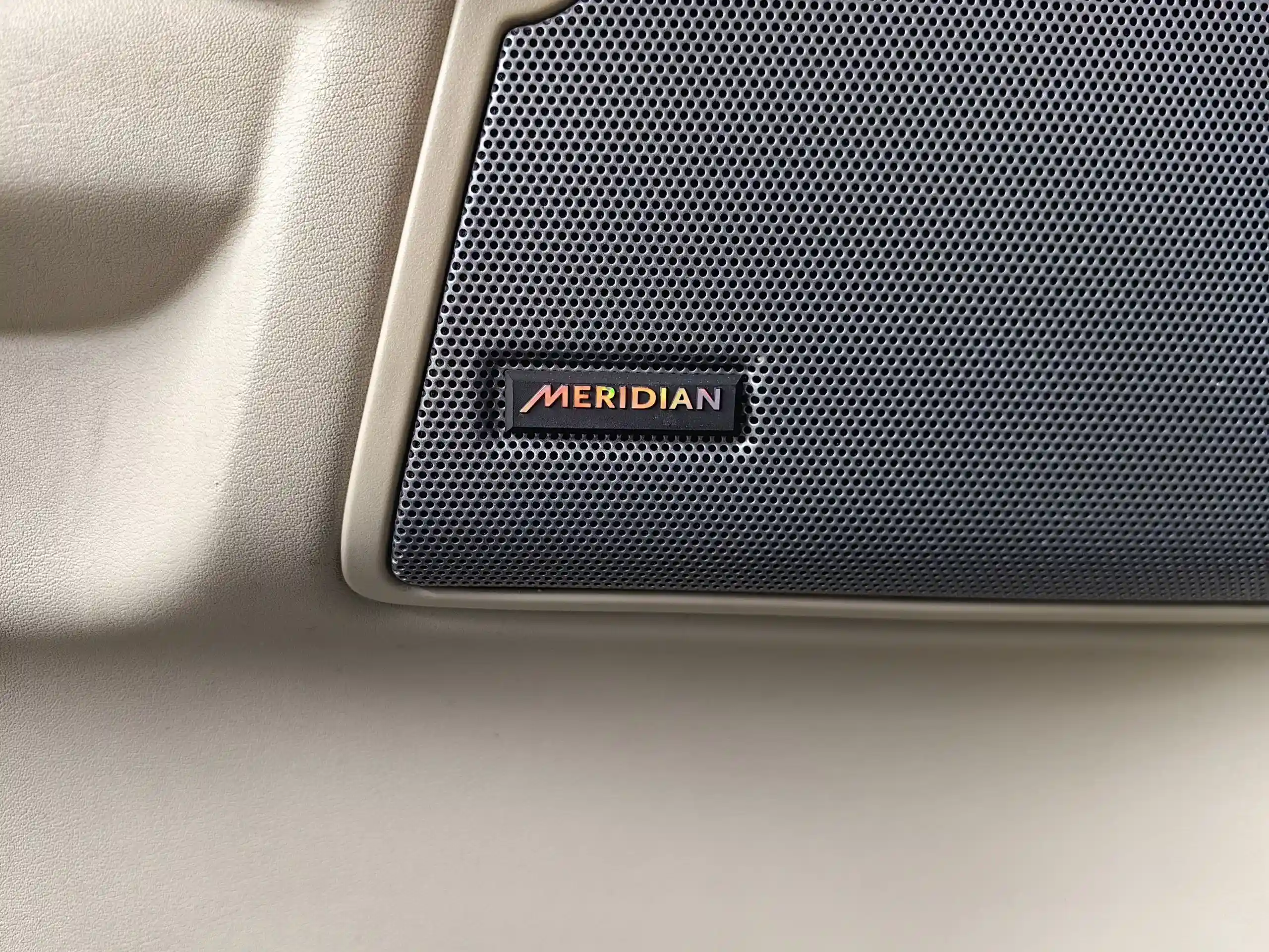 Land Rover Discovery 2015