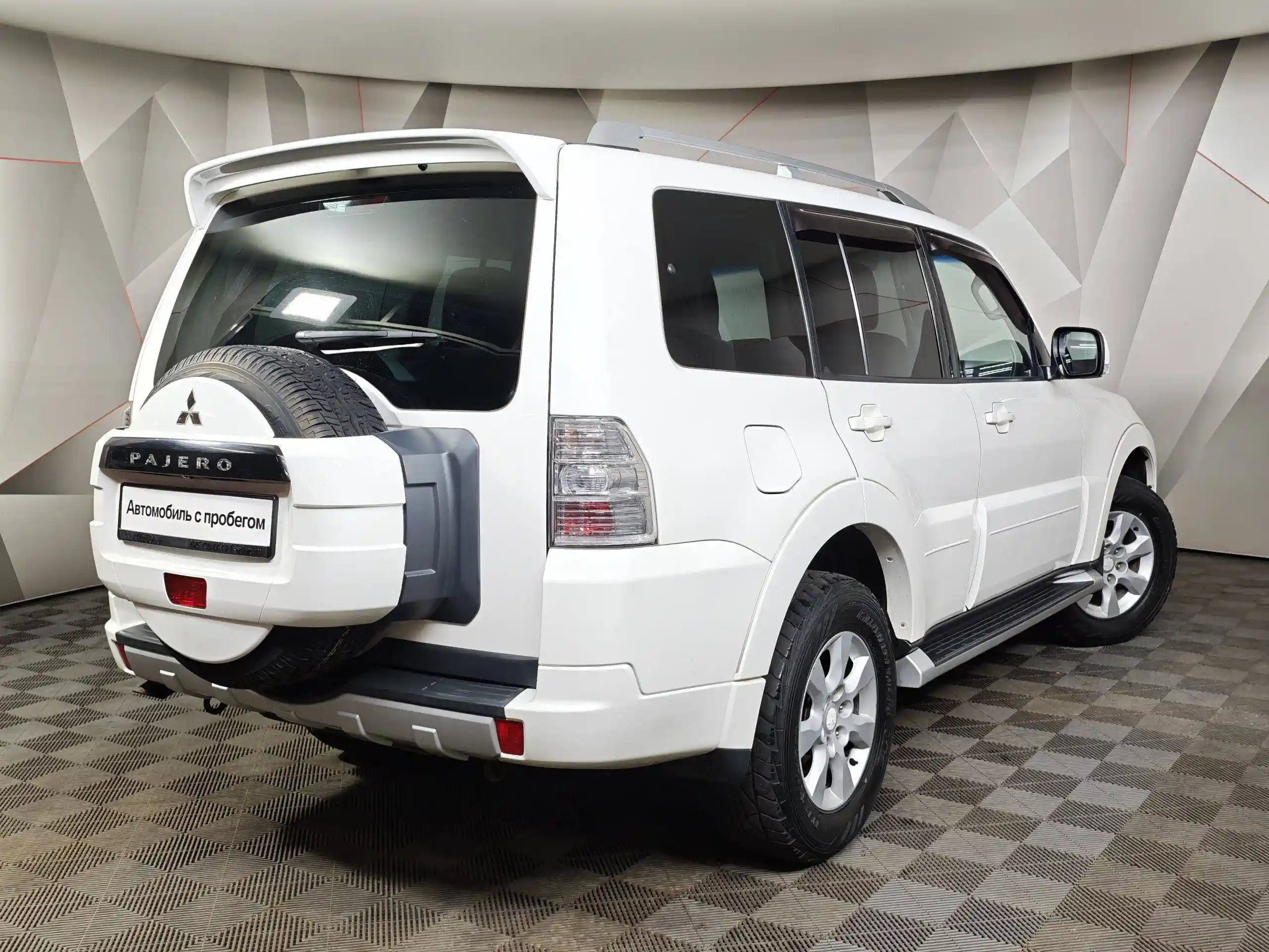 Mitsubishi Pajero 2011