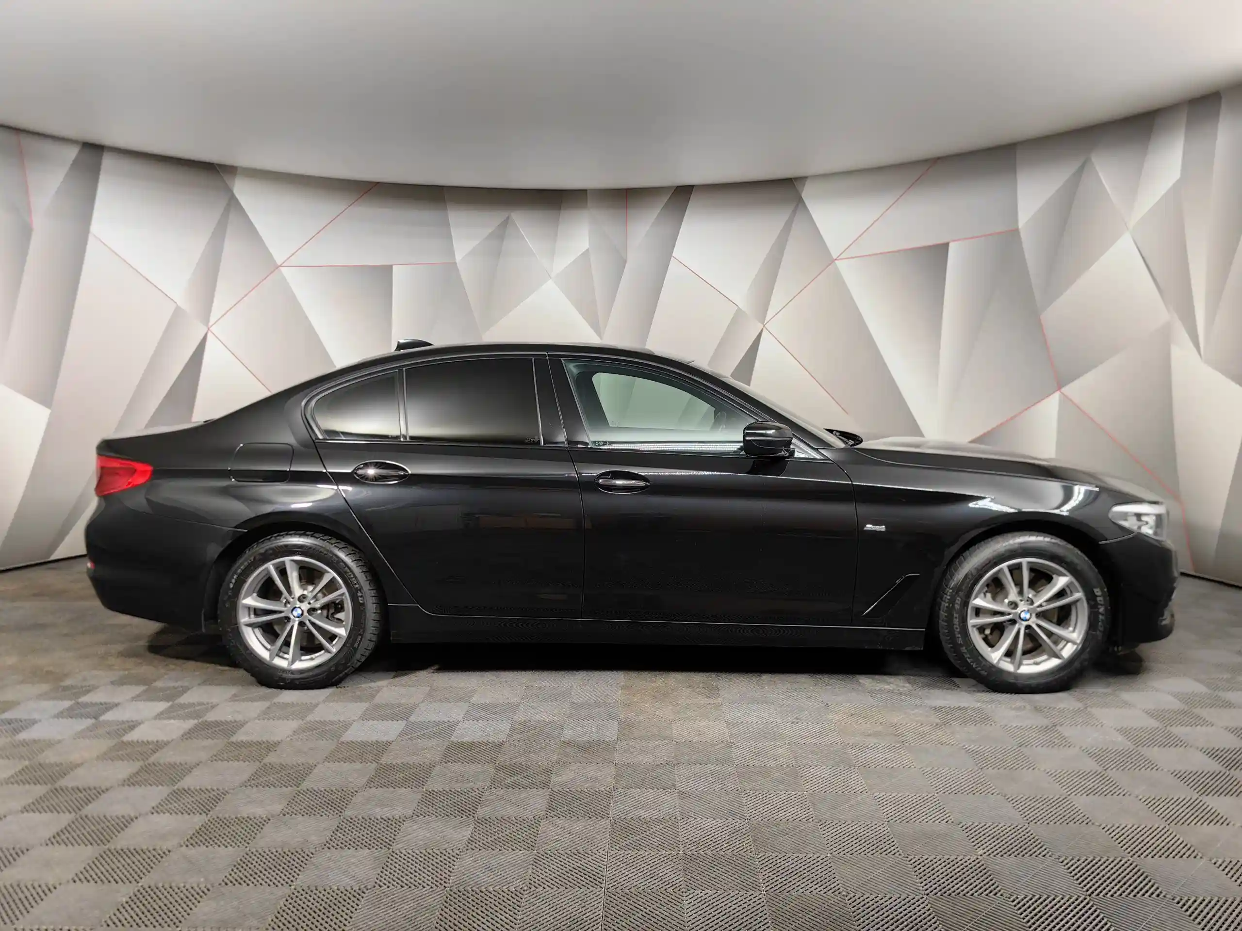 BMW 5 серия 2017