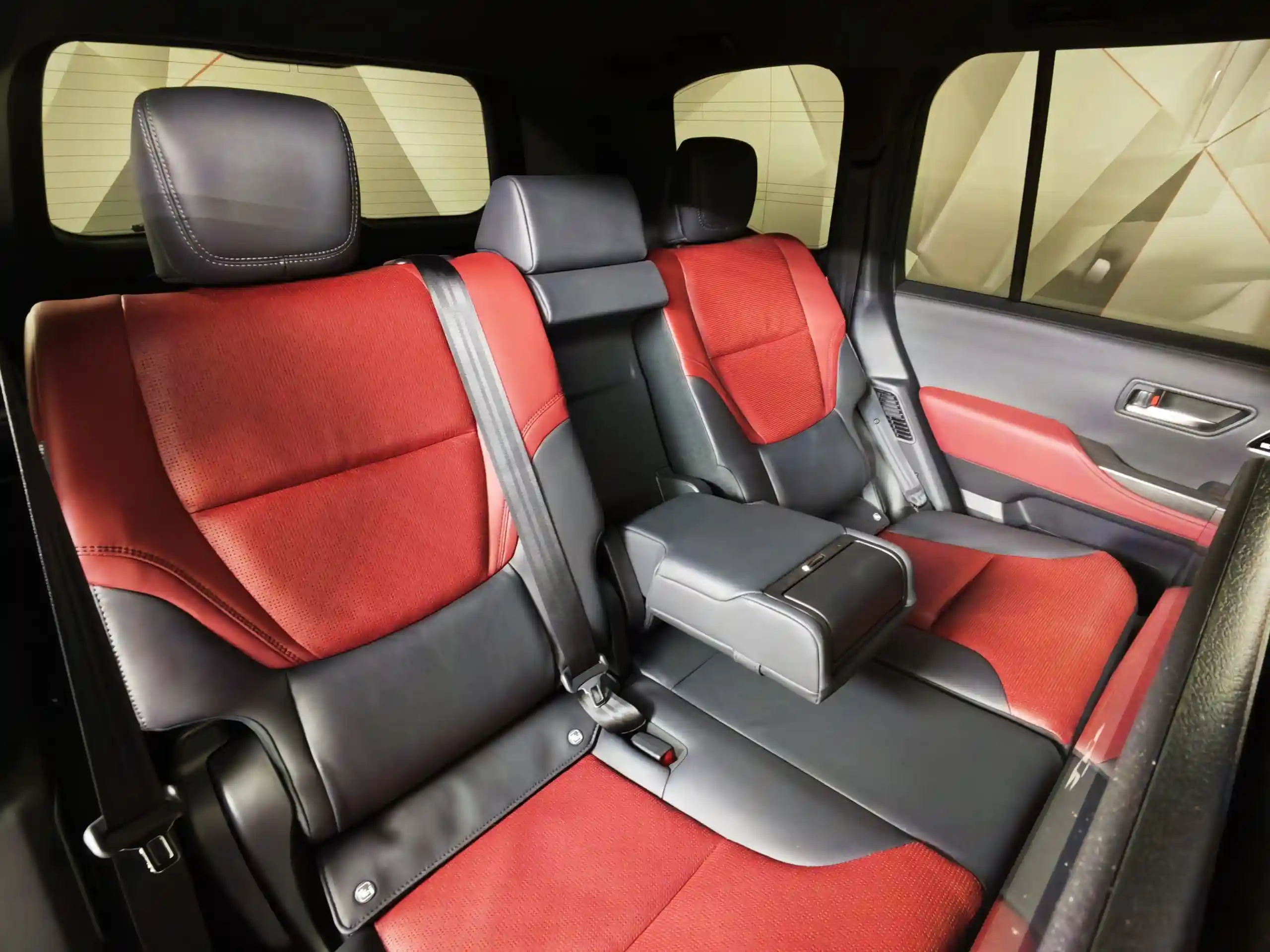 Toyota Land Cruiser 2024