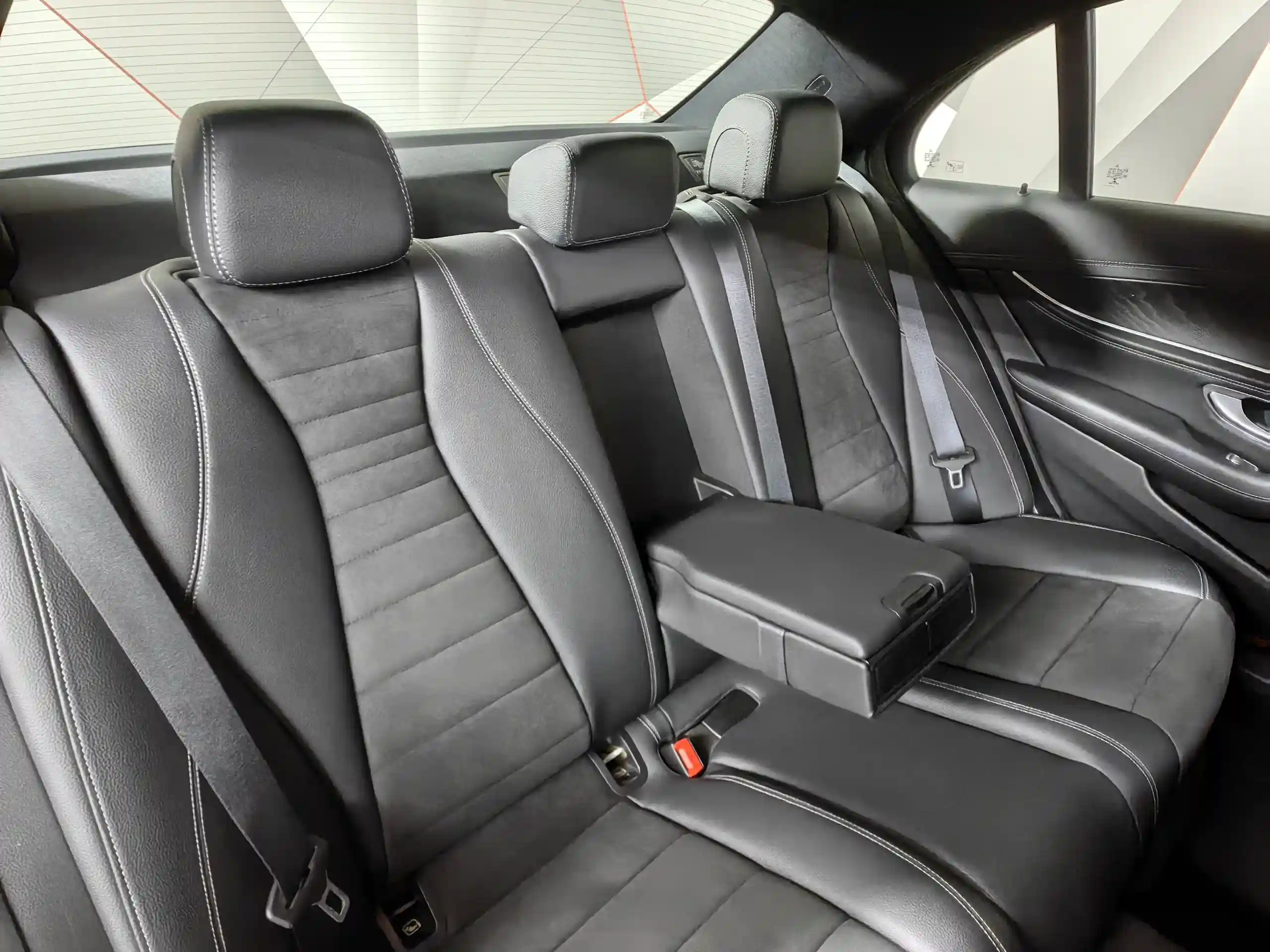 Mercedes-Benz E-Класс 2021