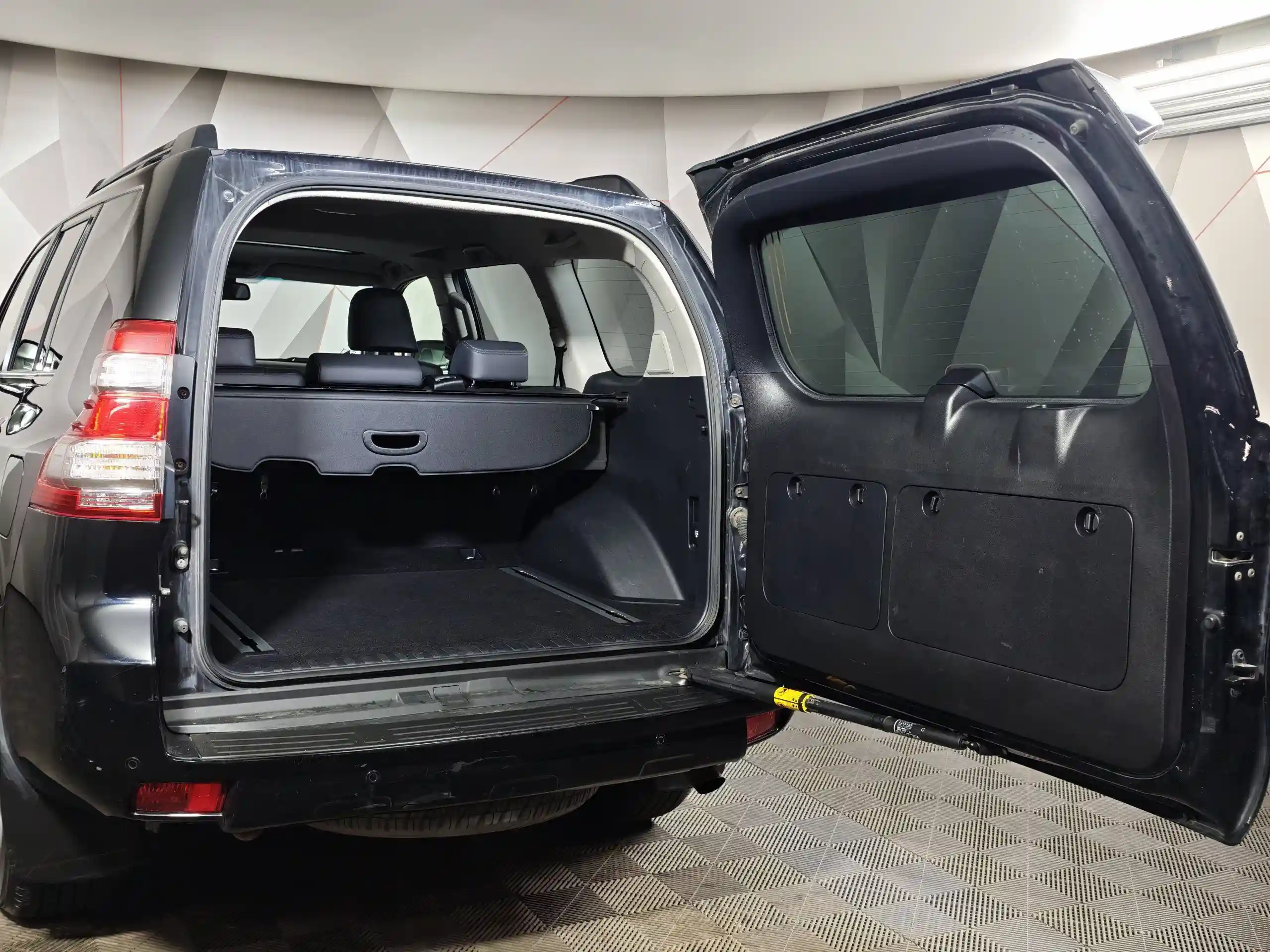 Toyota Land Cruiser Prado 2016