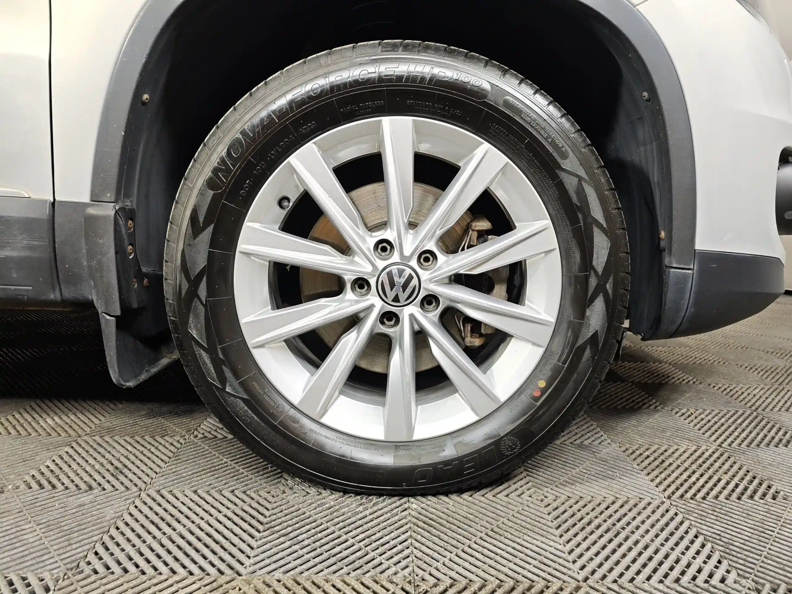 Volkswagen Tiguan 2012