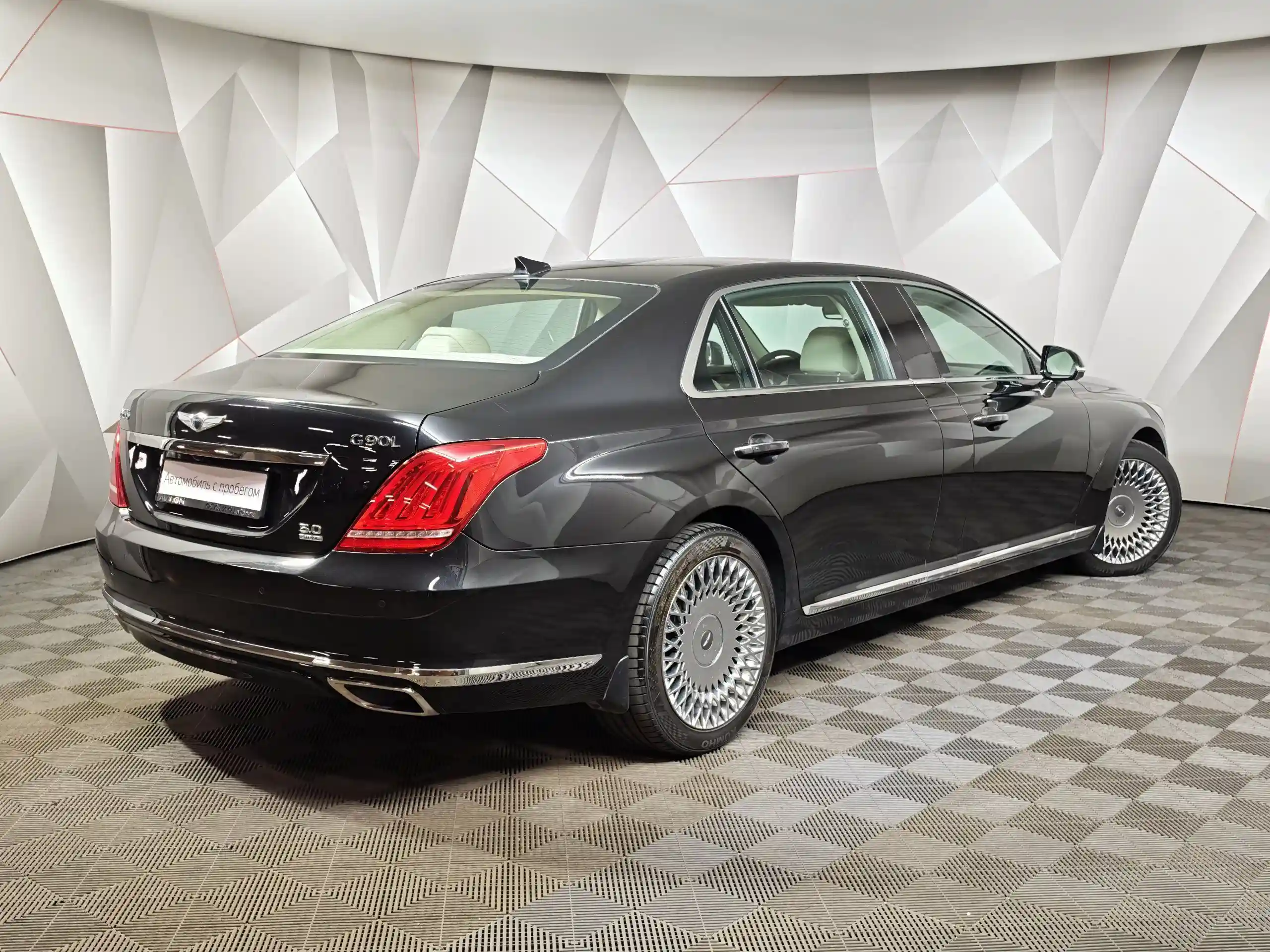 Genesis G90 2018