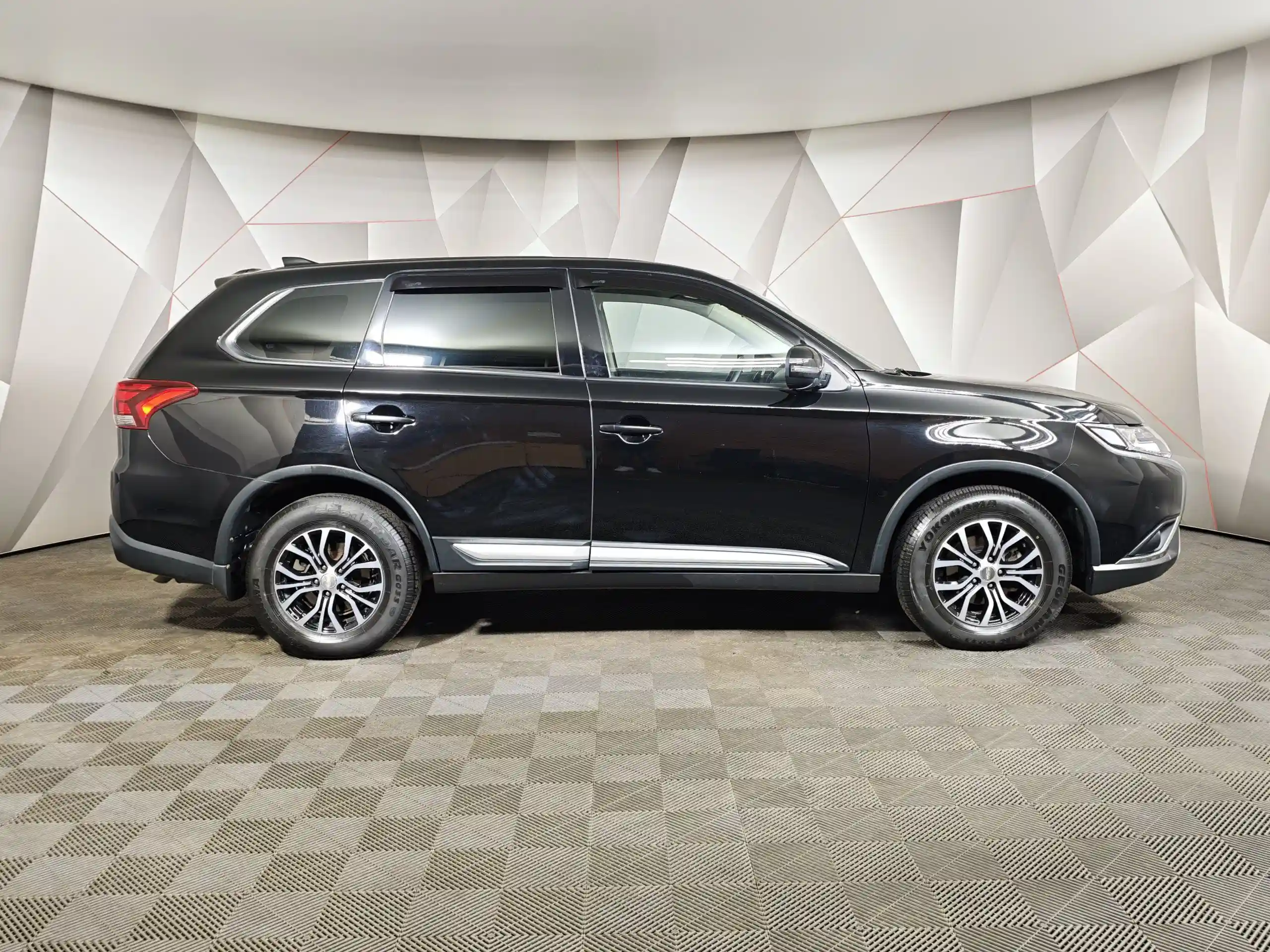 Mitsubishi Outlander 2019