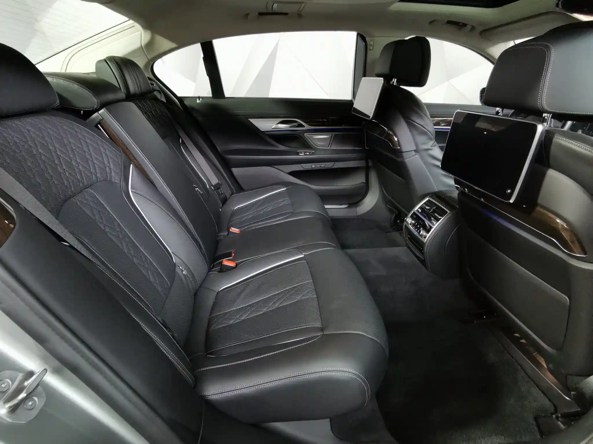 BMW 7 серия 2021