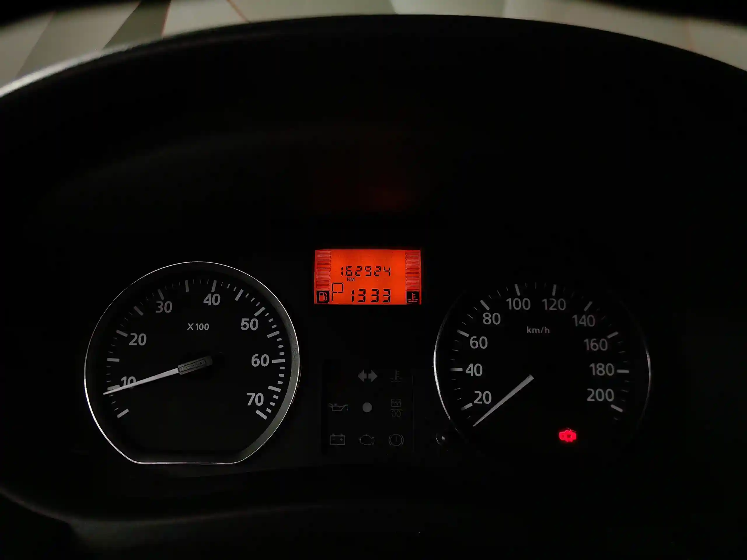Nissan Almera 2014