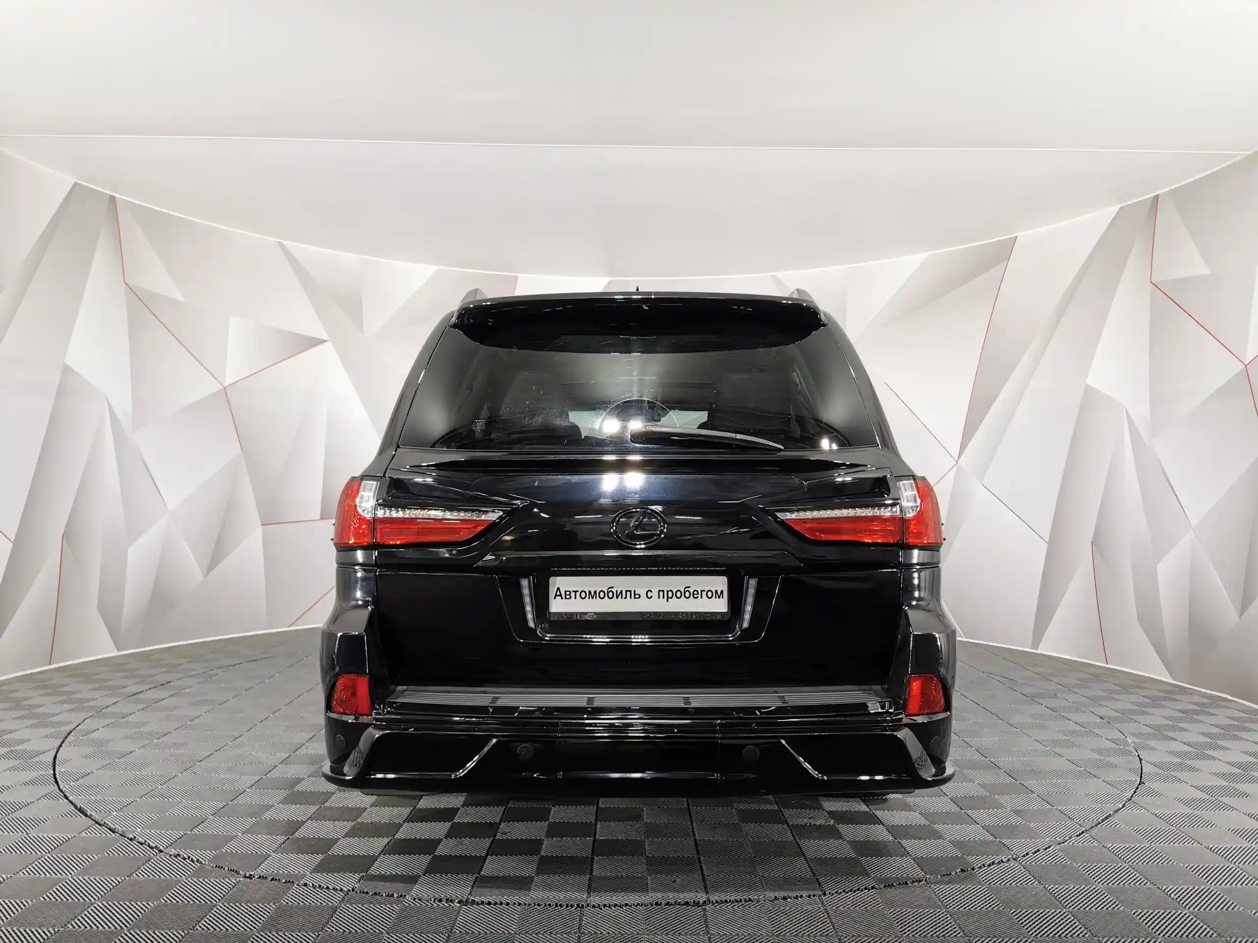 Lexus LX 2010