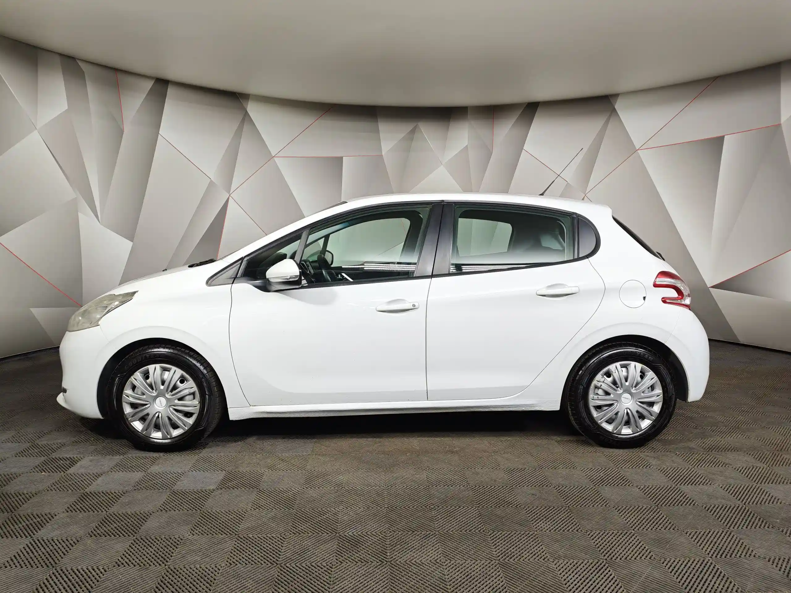Peugeot 208 2013