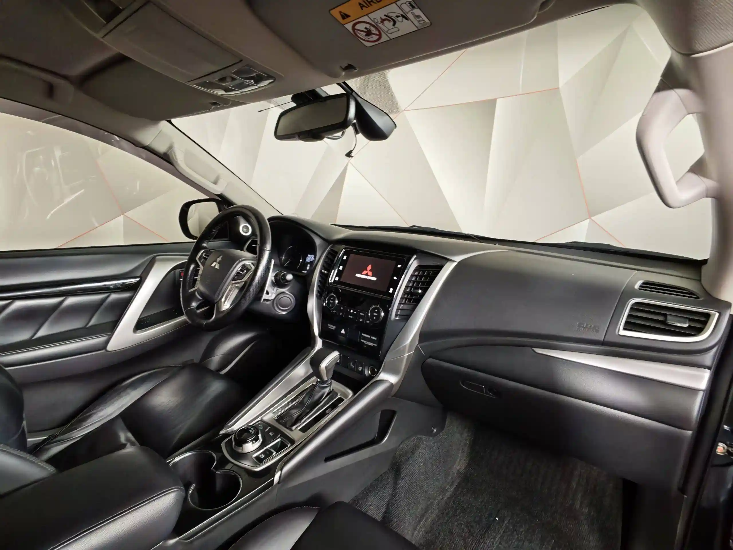 Mitsubishi Pajero Sport 2019
