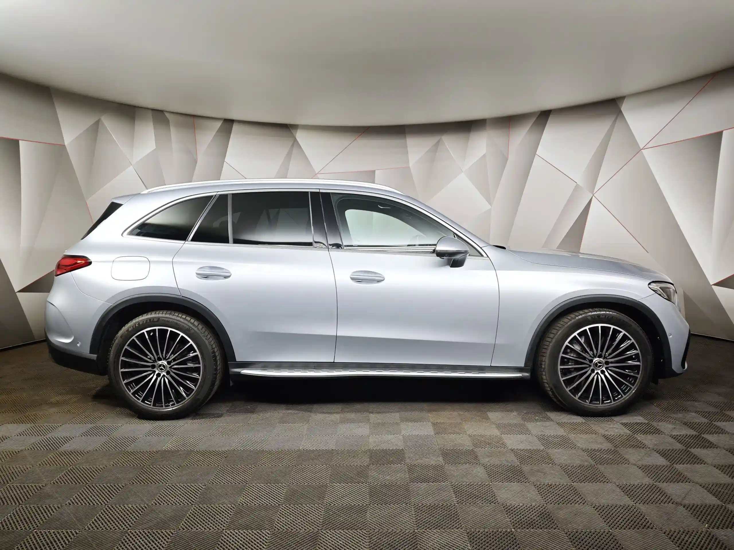 Mercedes-Benz GLC 2023