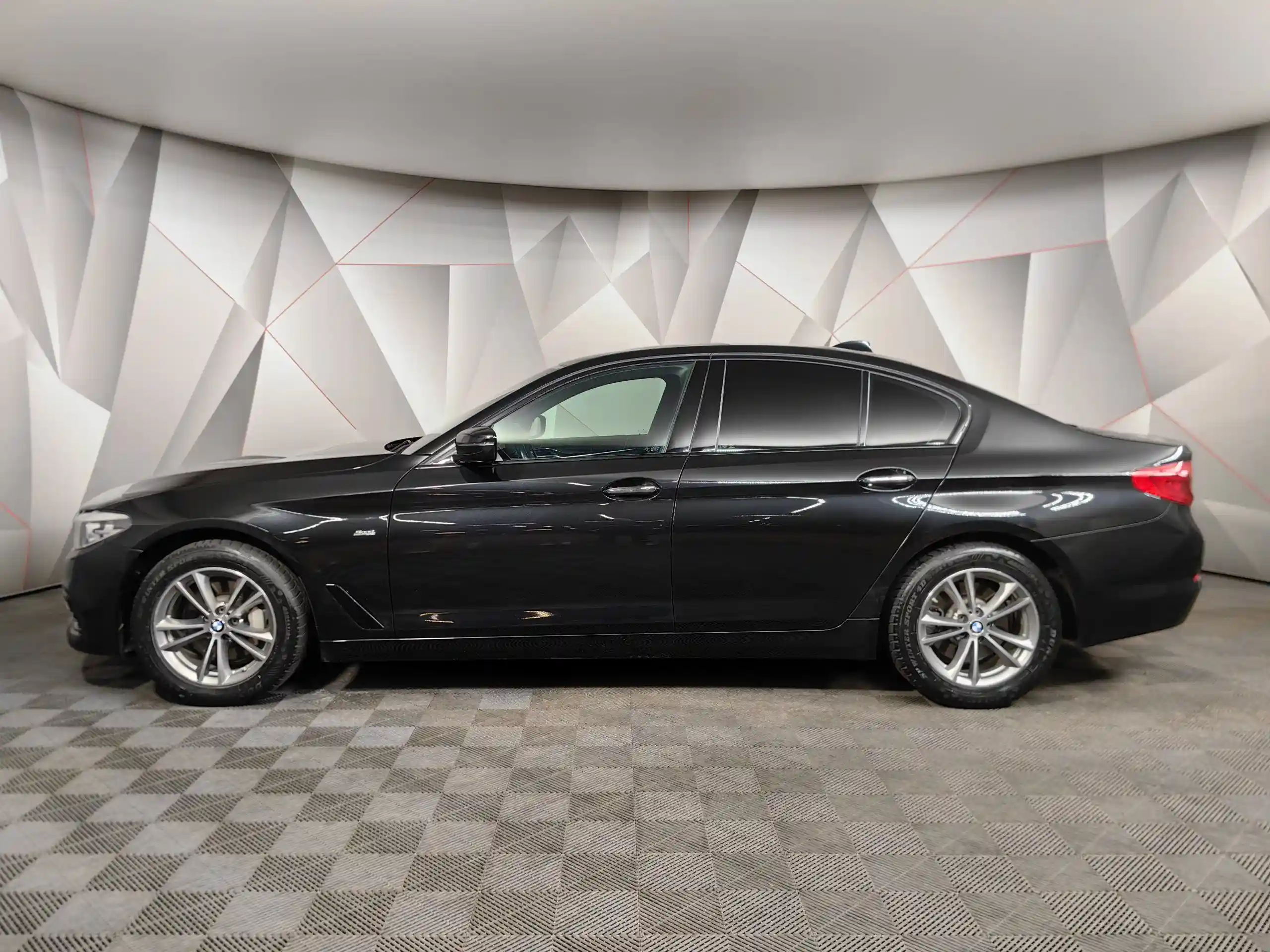 BMW 5 серия 2017