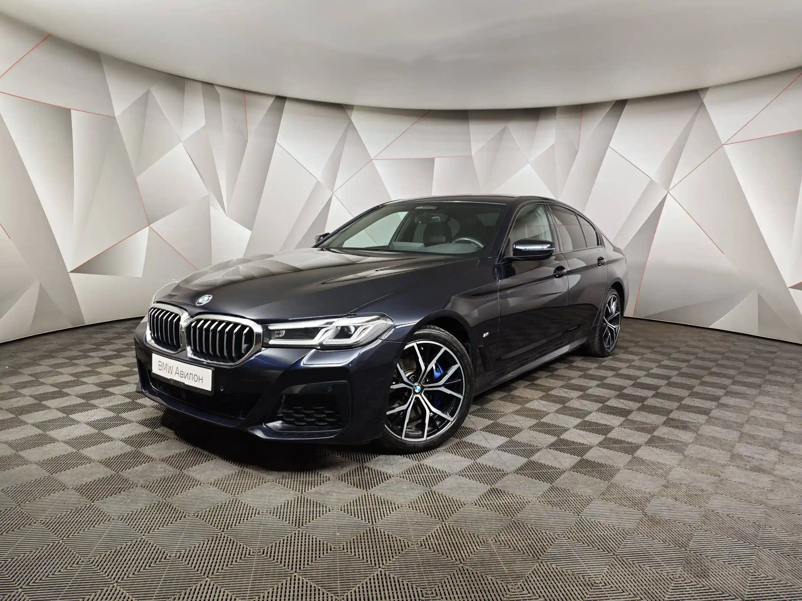 BMW 5 серия 2020