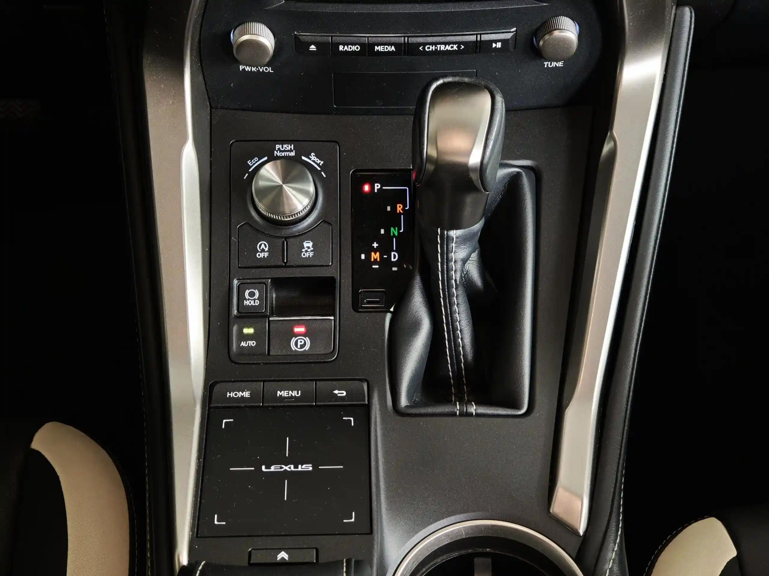 Lexus NX 2019