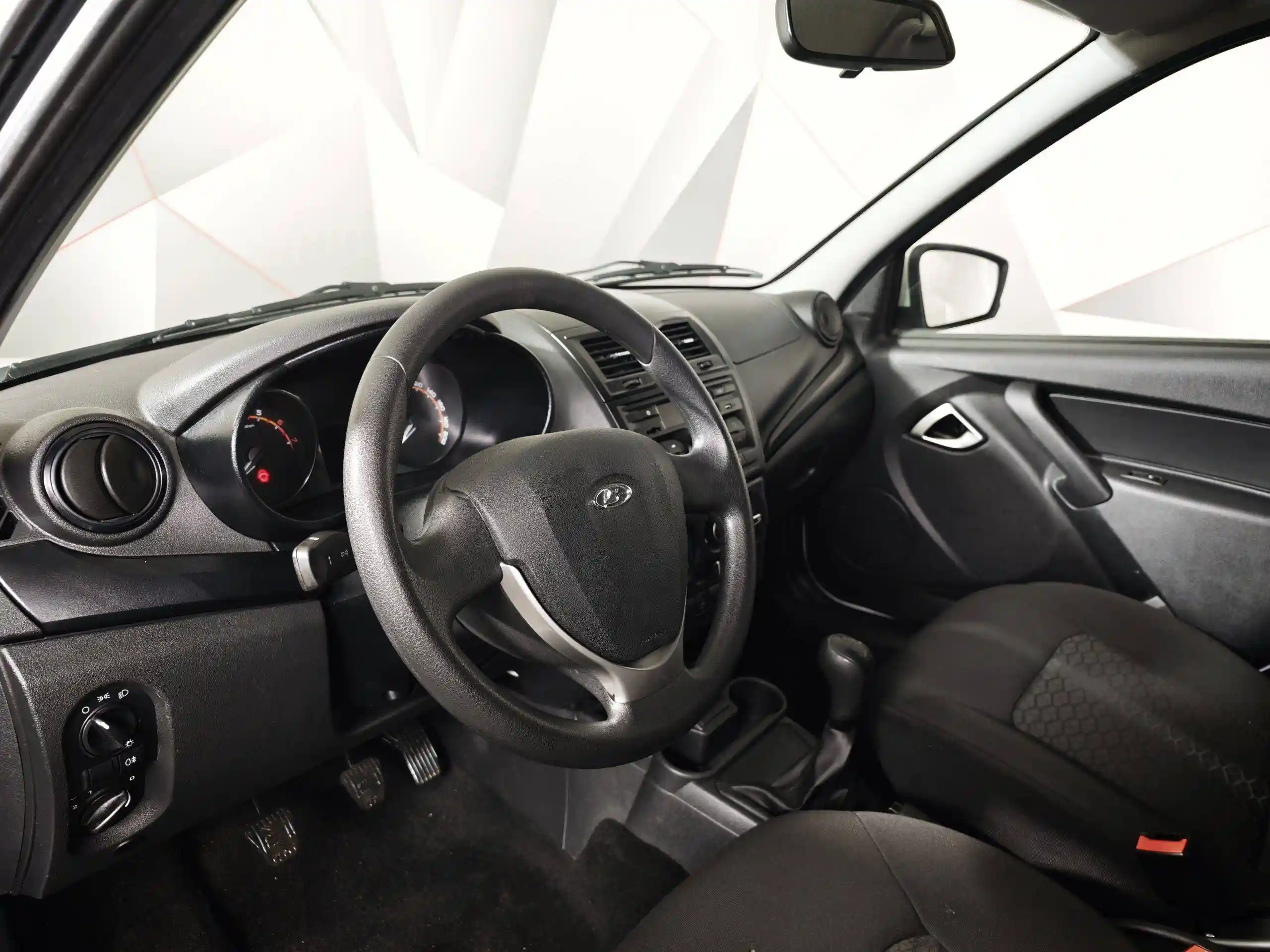 ВАЗ (Lada) Granta 2023