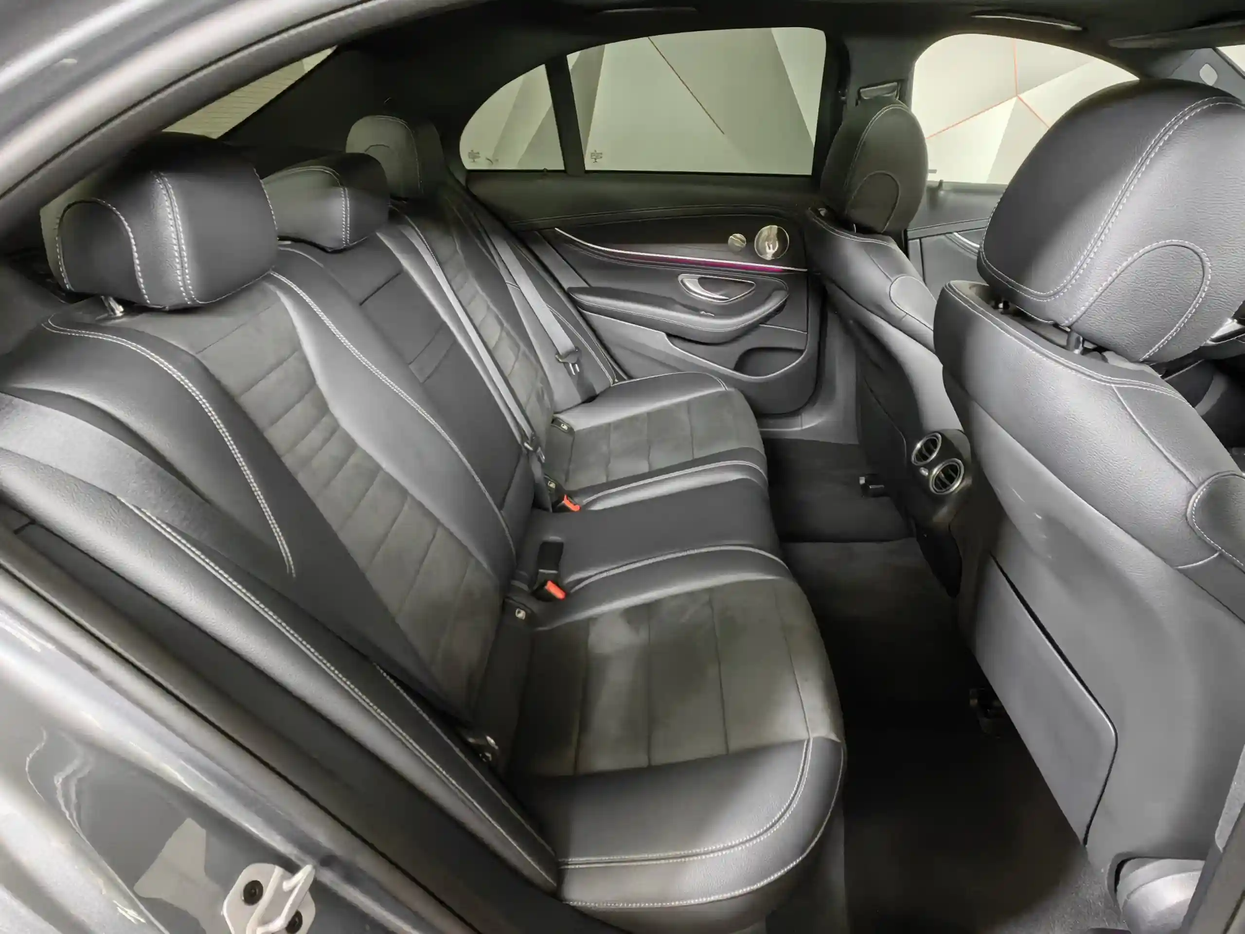 Mercedes-Benz E-Класс 2021