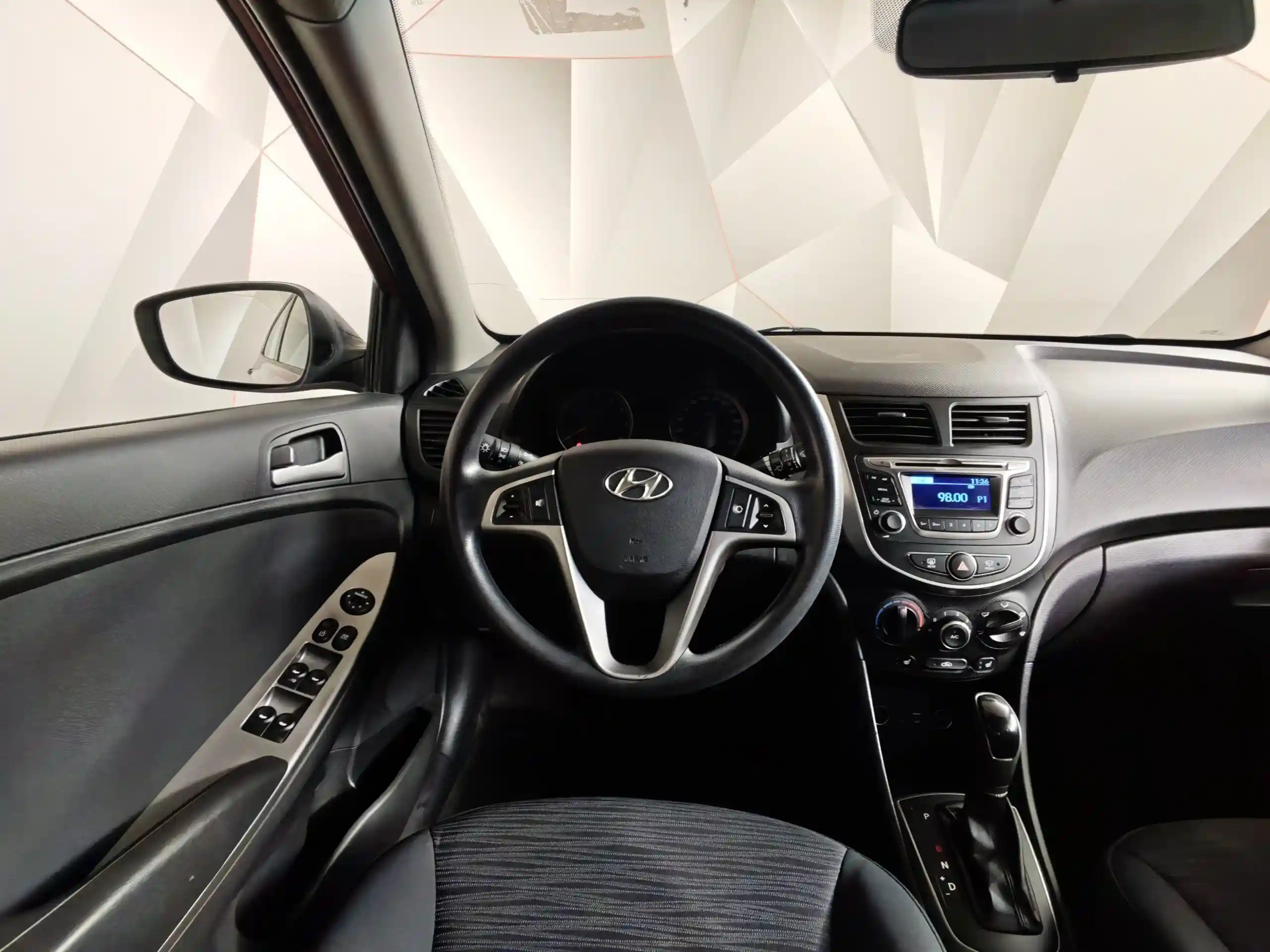 Hyundai Solaris 2014