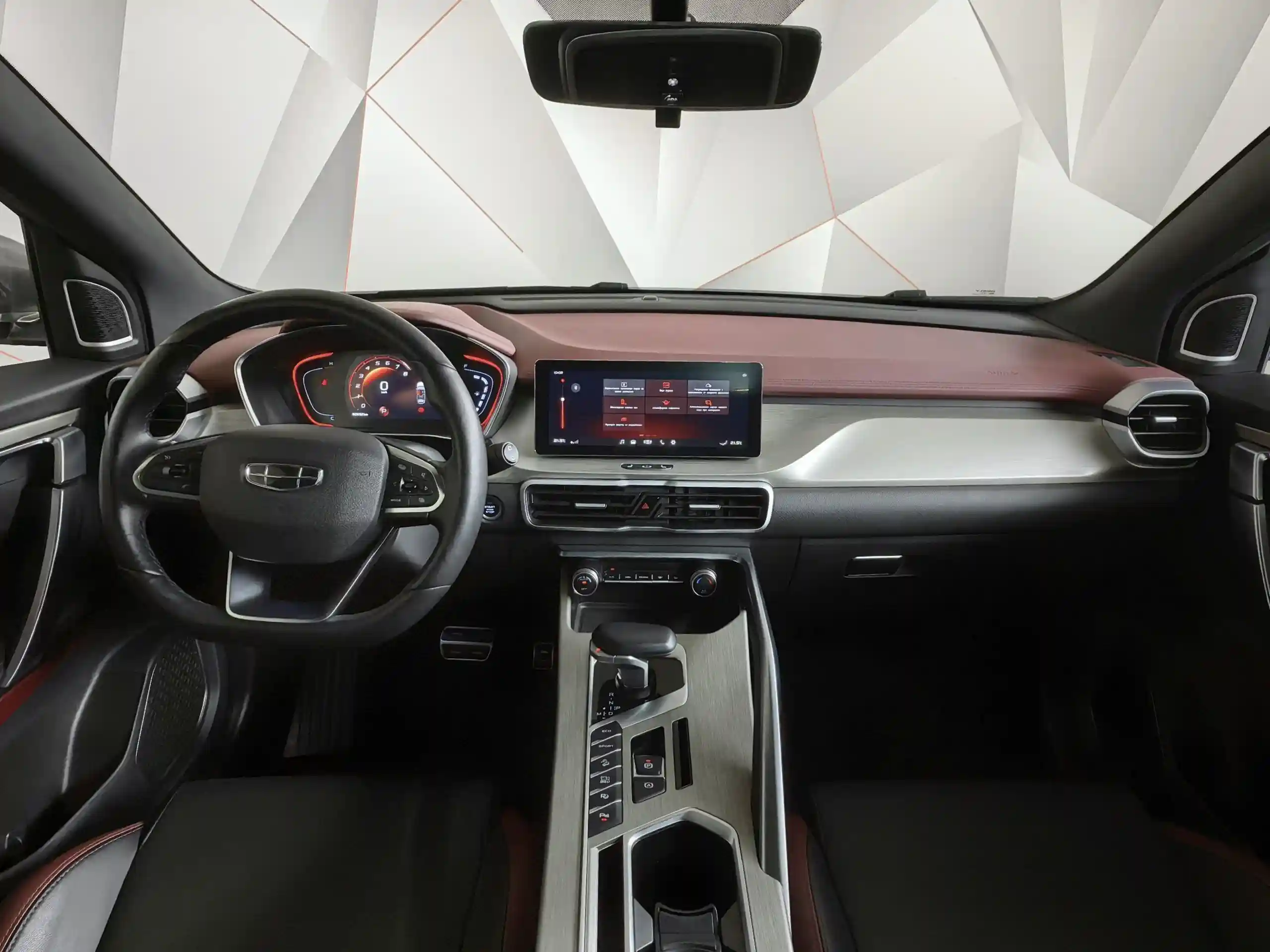 Geely Coolray 2023