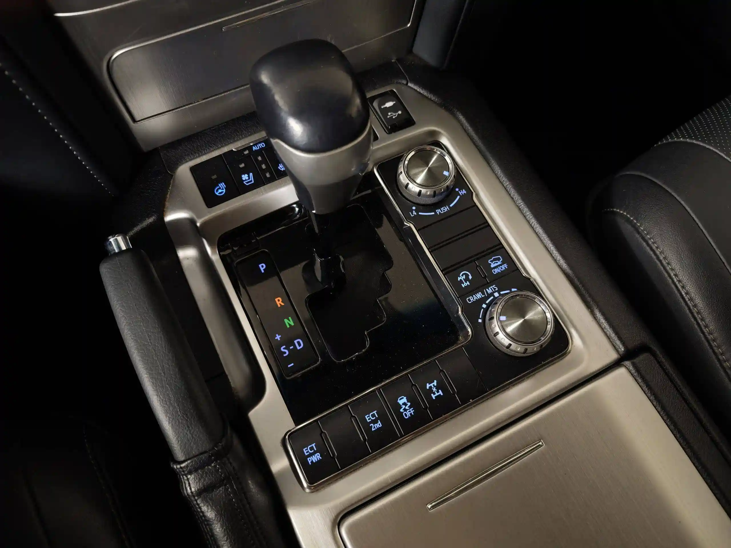 Toyota Land Cruiser 2018