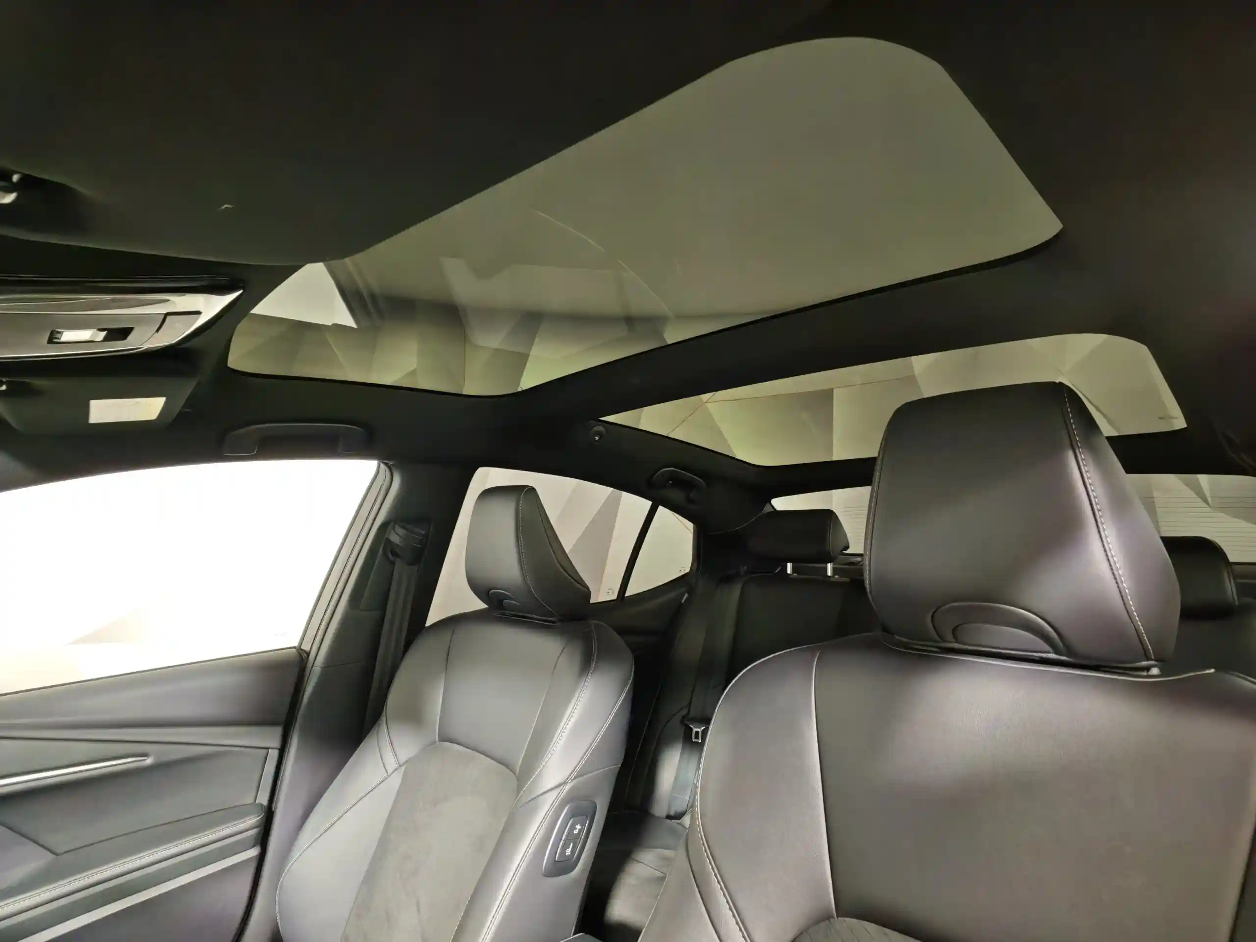 Toyota Camry 2024