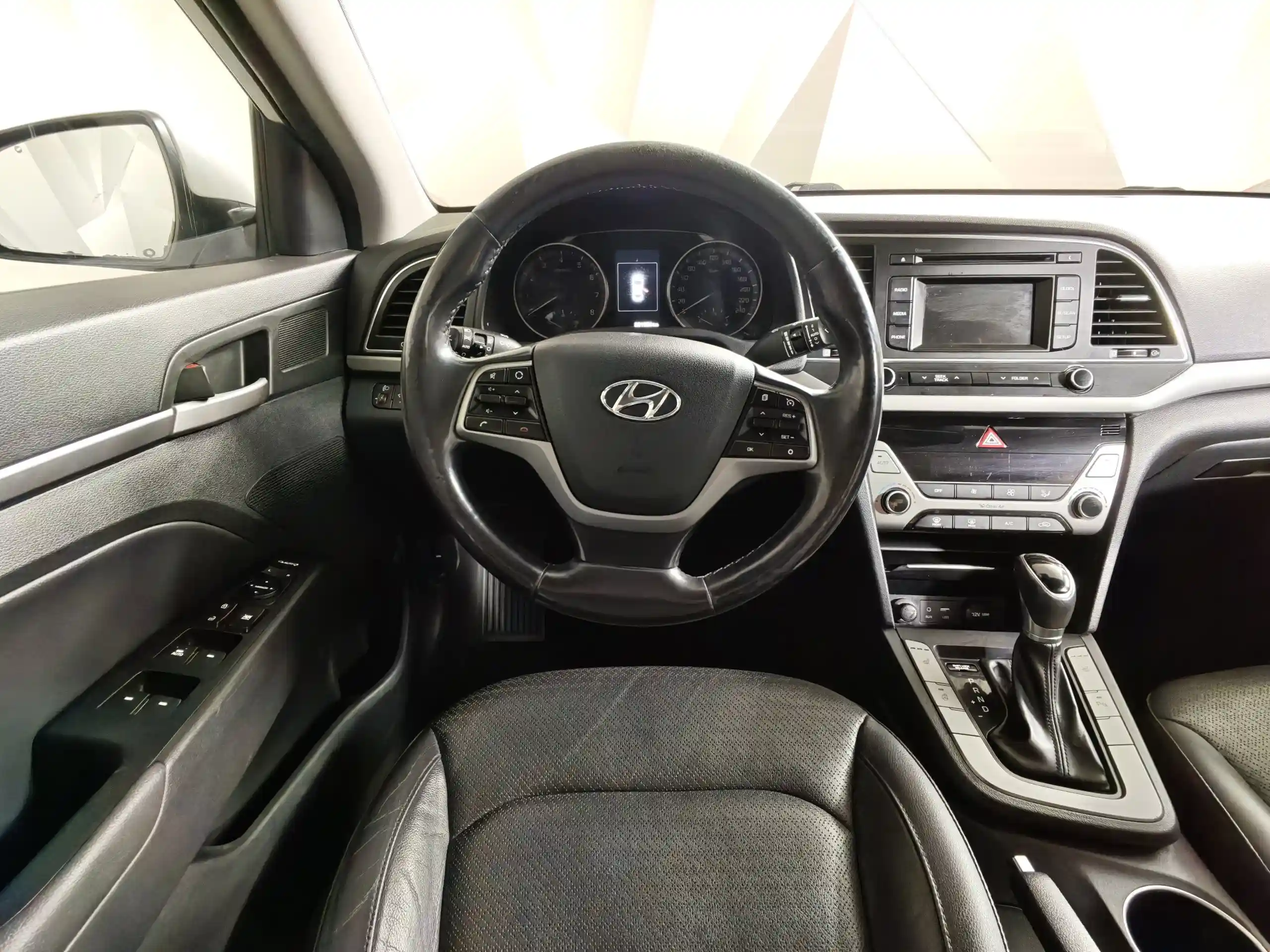 Hyundai Elantra 2017