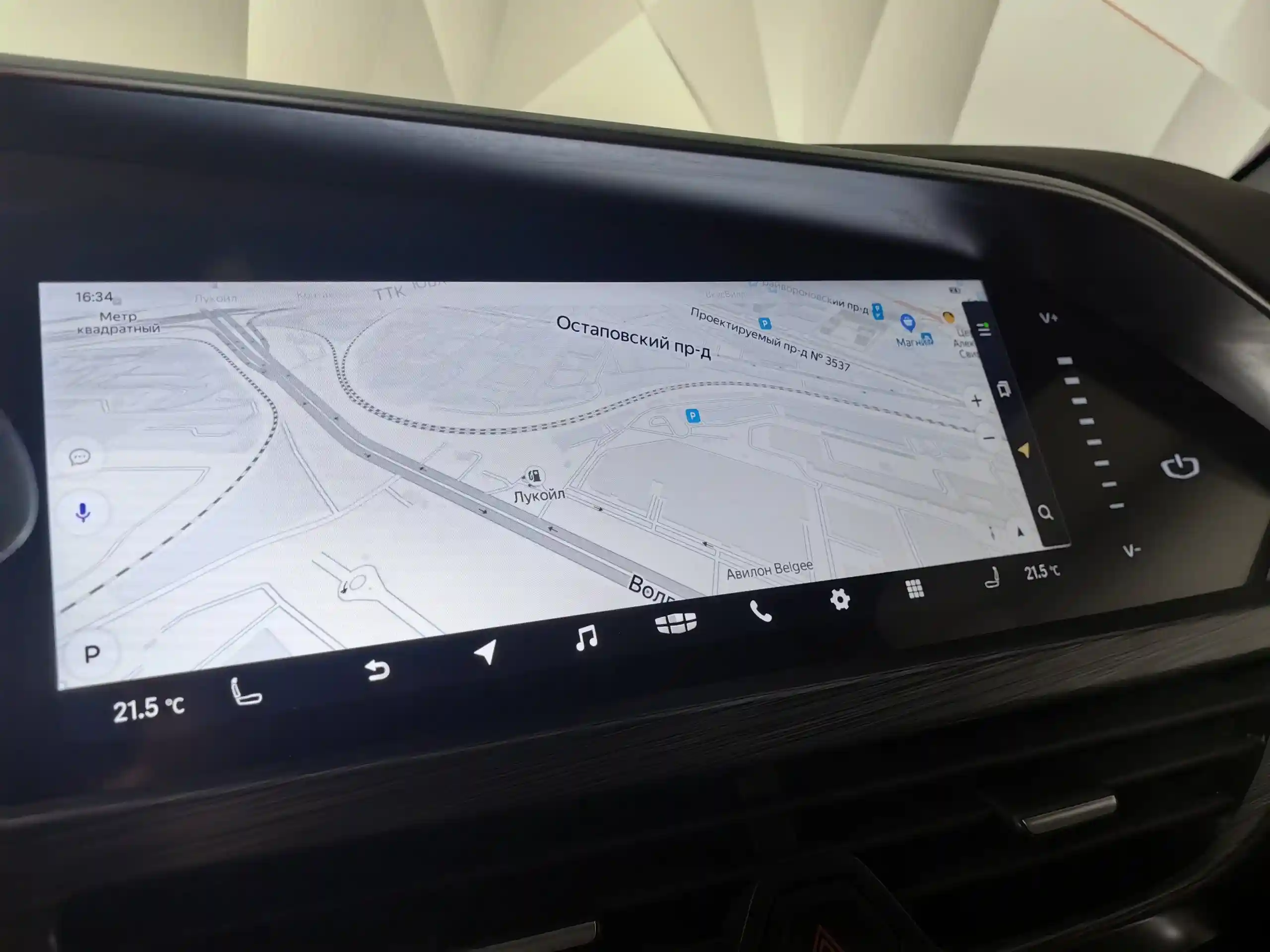 Geely Tugella 2022